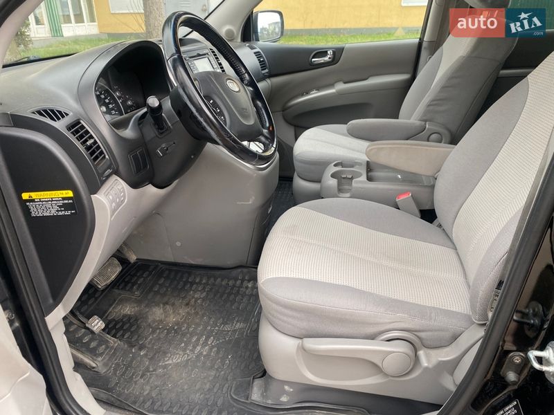 Мінівен Kia Carnival 2012 в Коростені