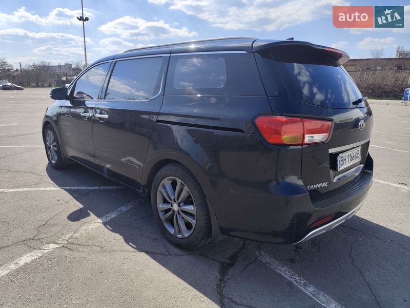 Мінівен Kia Carnival 2016 в Одесі фото 7 Мінівен Kia Carnival 2016 в Одесі