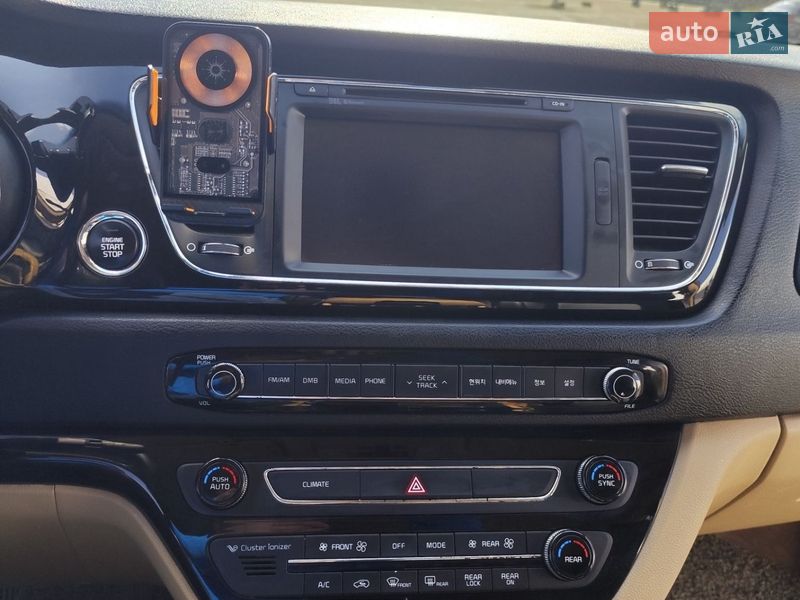 Мінівен Kia Carnival 2016 в Одесі фото 27 Мінівен Kia Carnival 2016 в Одесі