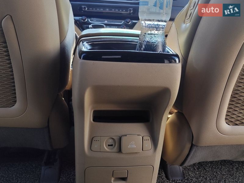 Мінівен Kia Carnival 2016 в Одесі фото 60 Мінівен Kia Carnival 2016 в Одесі