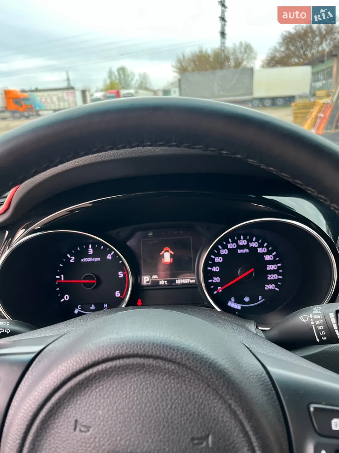 2015 Kia Carnival - мініатюра 17