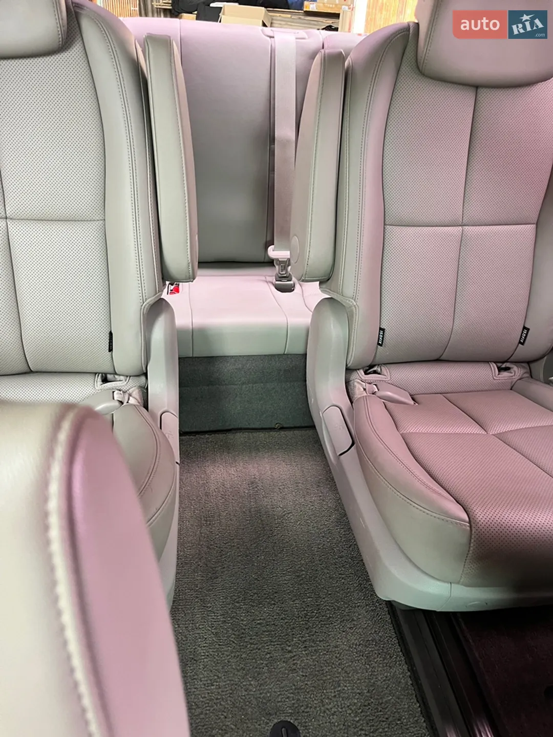 2015 Kia Carnival - мініатюра 26
