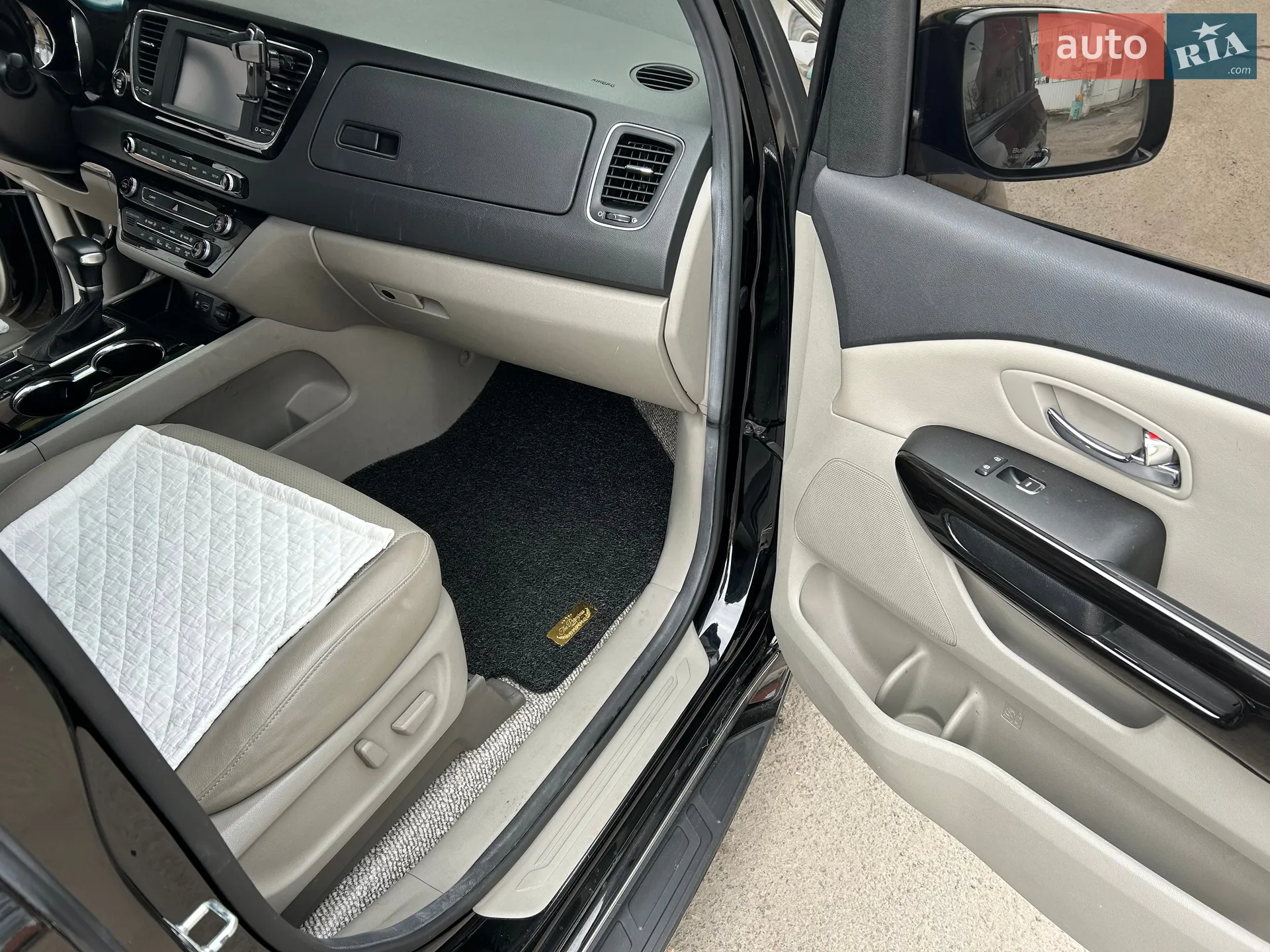 2018 Kia Carnival - мініатюра 8
