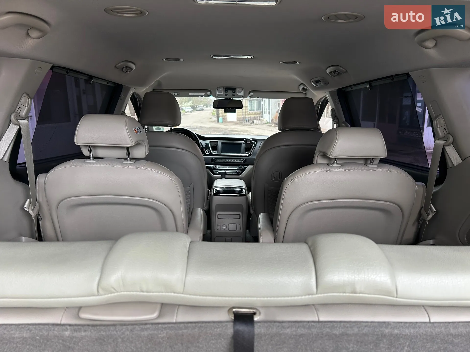 2018 Kia Carnival - мініатюра 18
