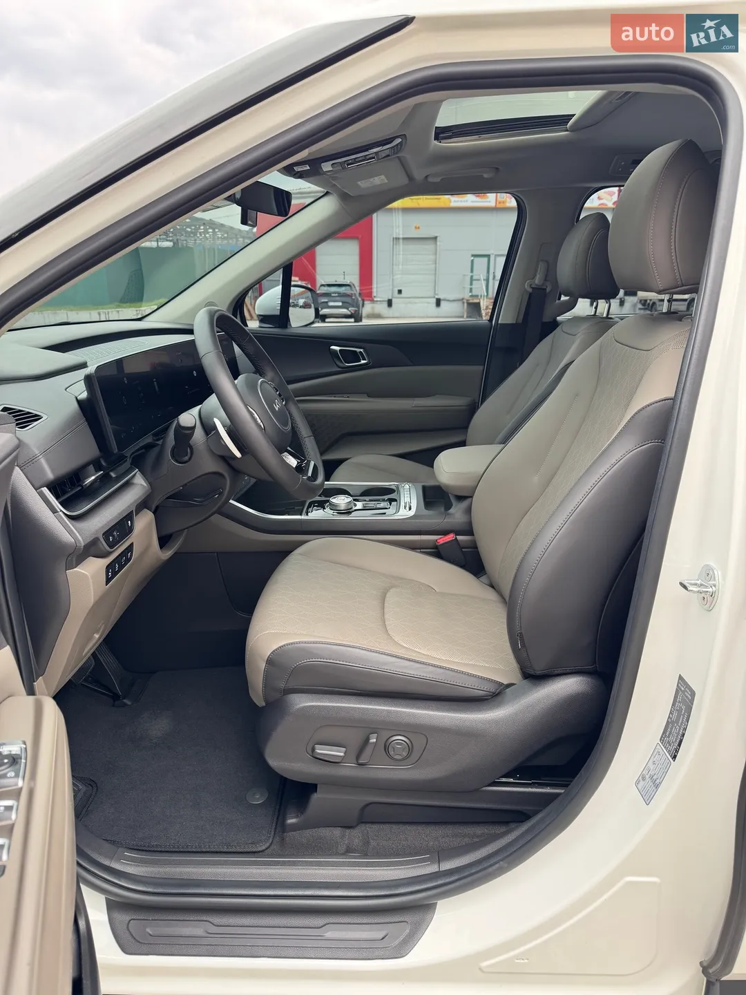 2024 Kia Carnival - мініатюра 54