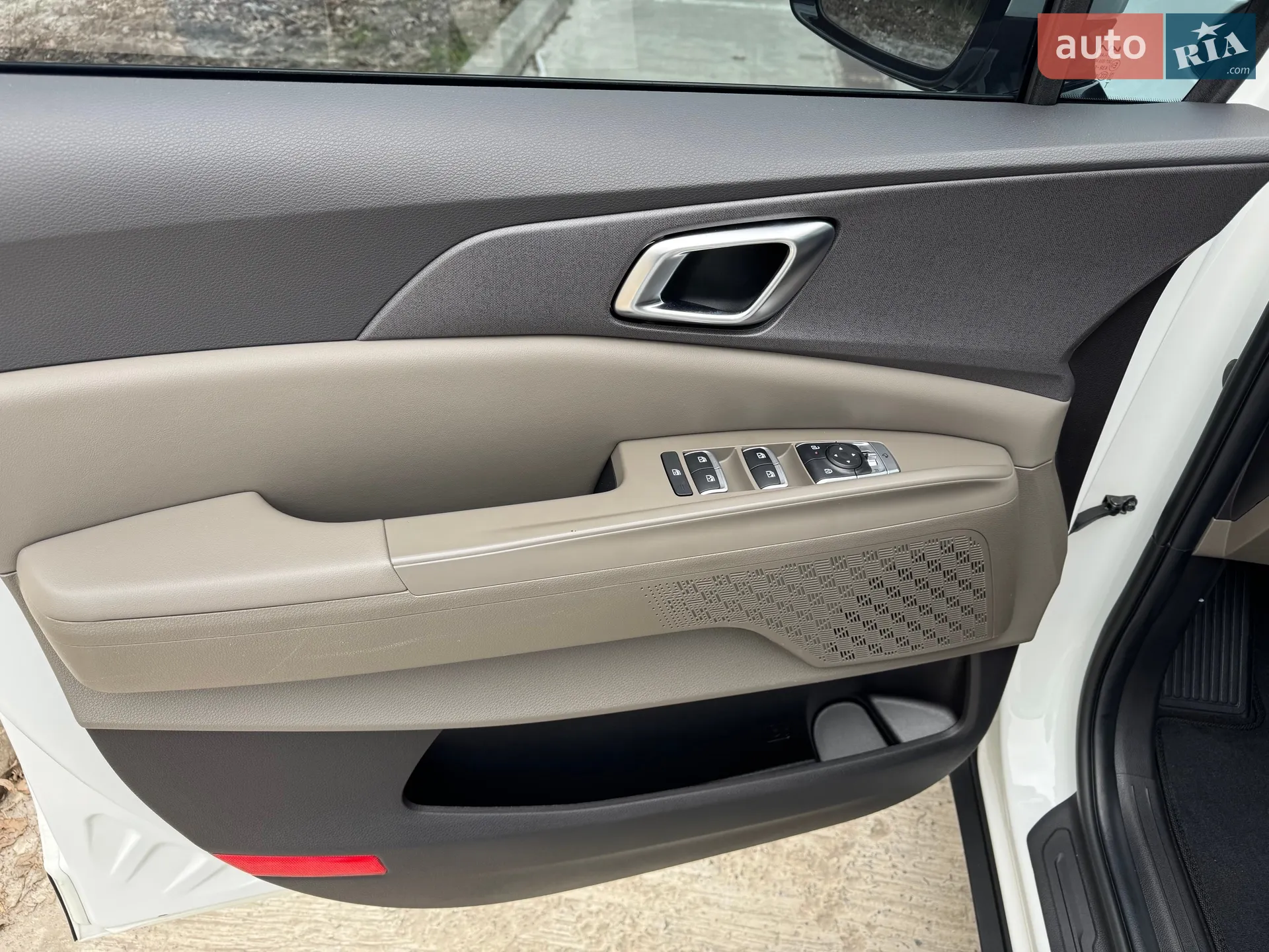 2024 Kia Carnival - мініатюра 58