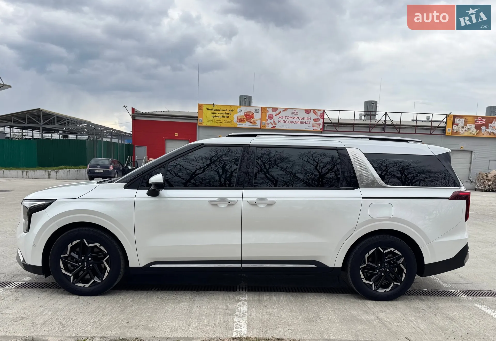 2024 Kia Carnival - мініатюра 12