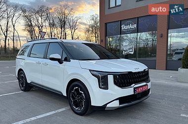 Мінівен Kia Carnival 2024 в Києві