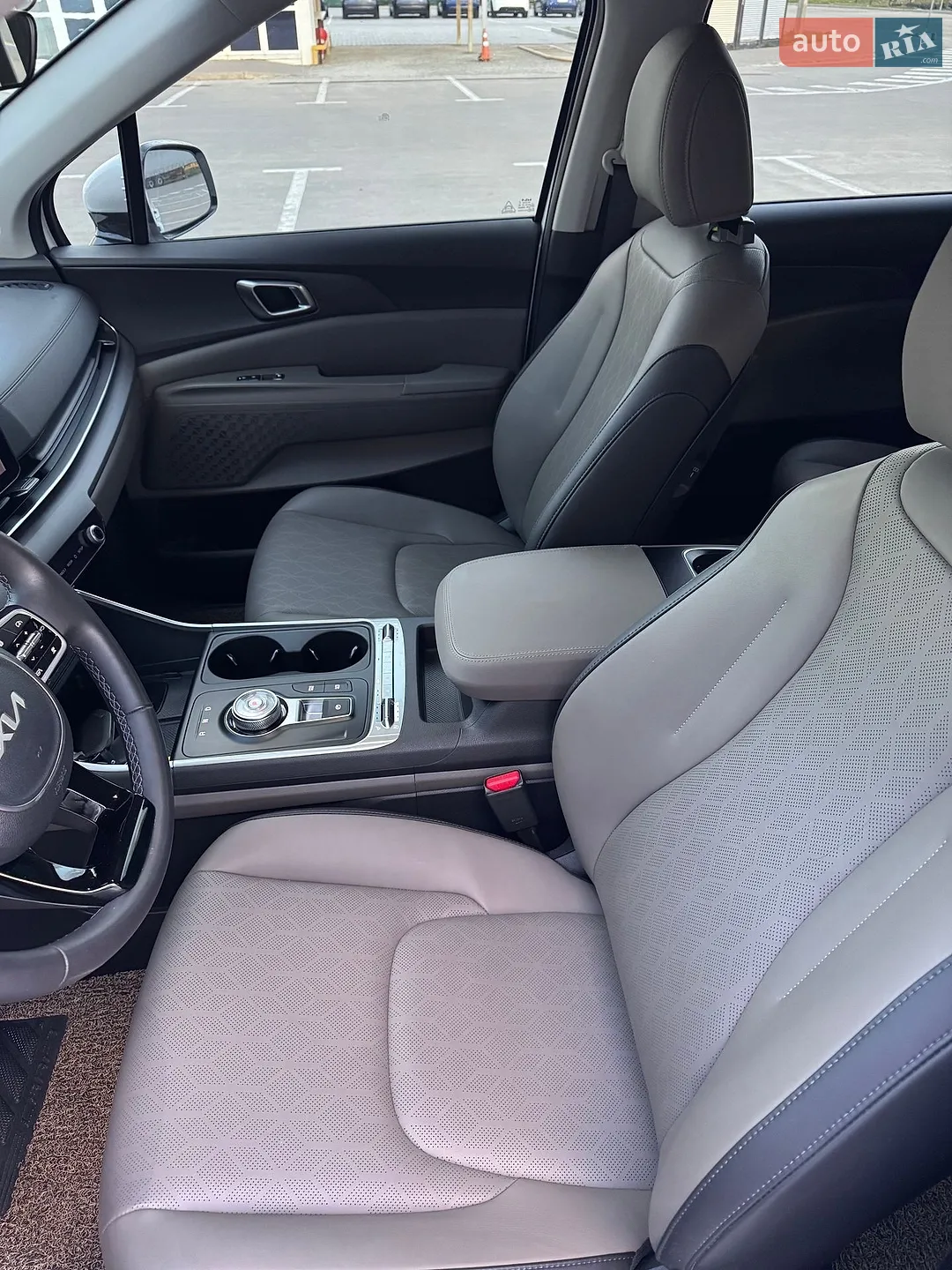 2024 Kia Carnival - мініатюра 39