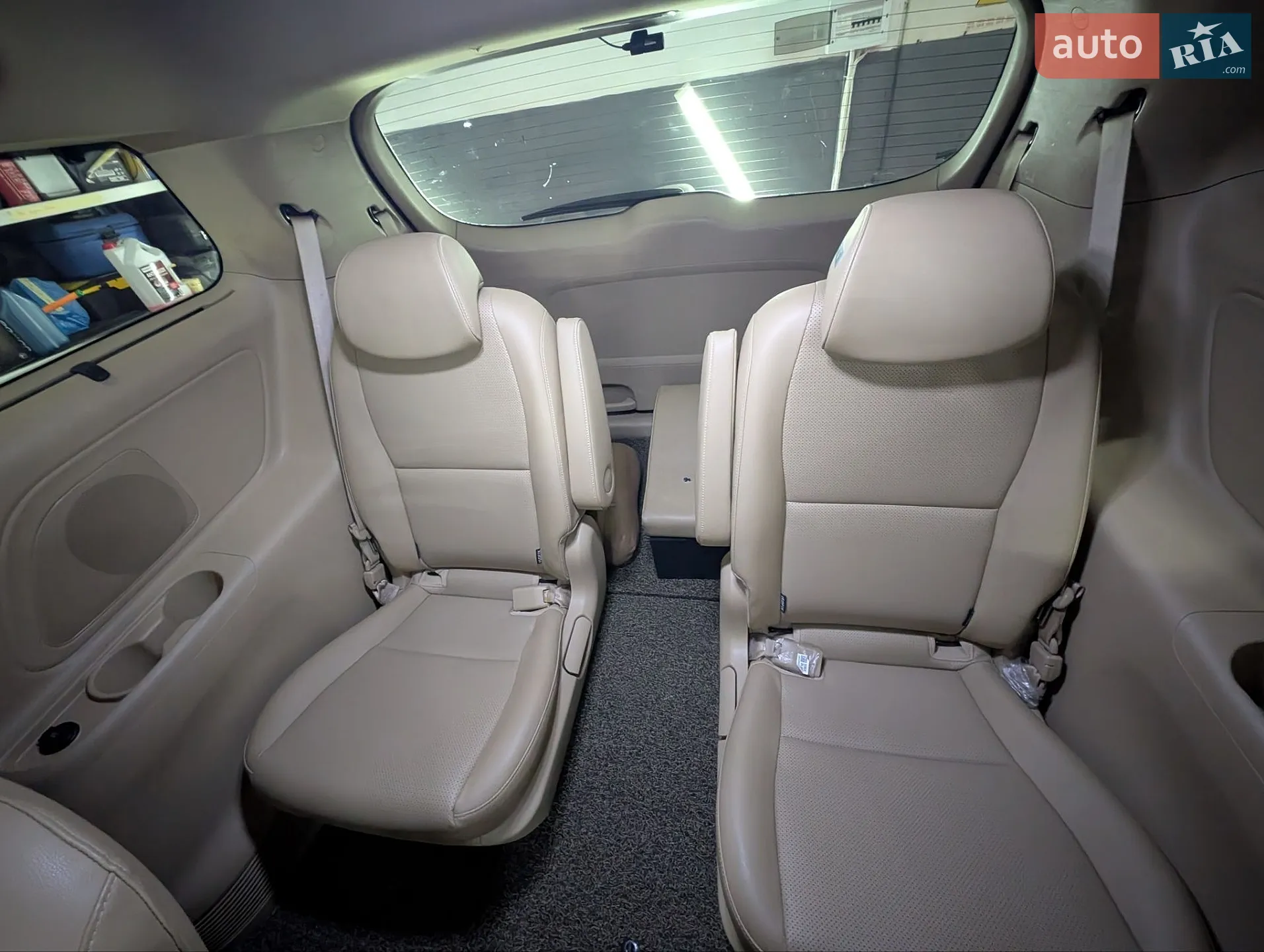 2018 Kia Carnival - мініатюра 19