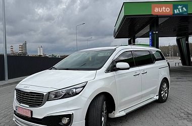 Минивэн Kia Carnival 2014 в Калиновке