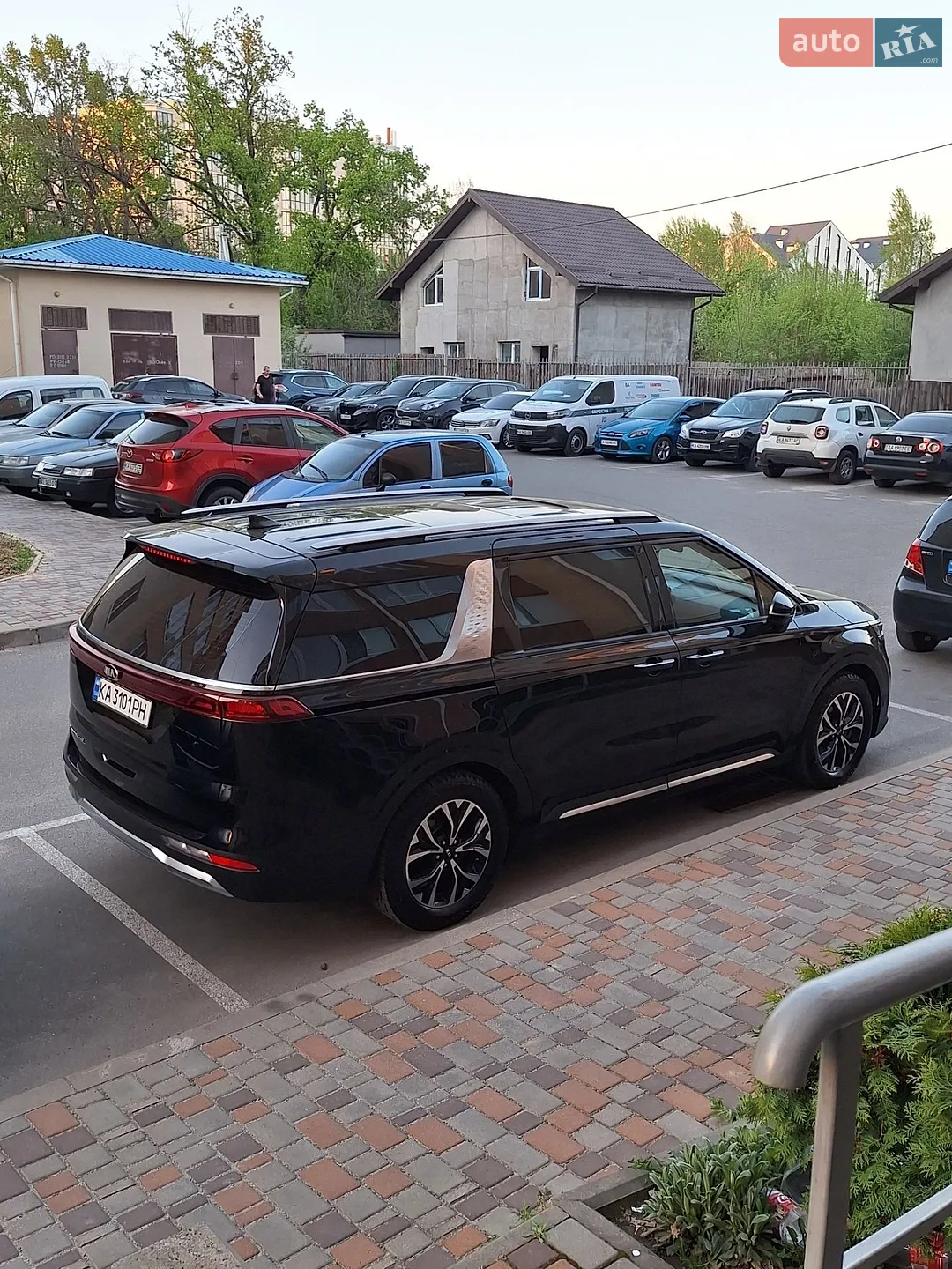 2020 Kia Carnival - мініатюра 3