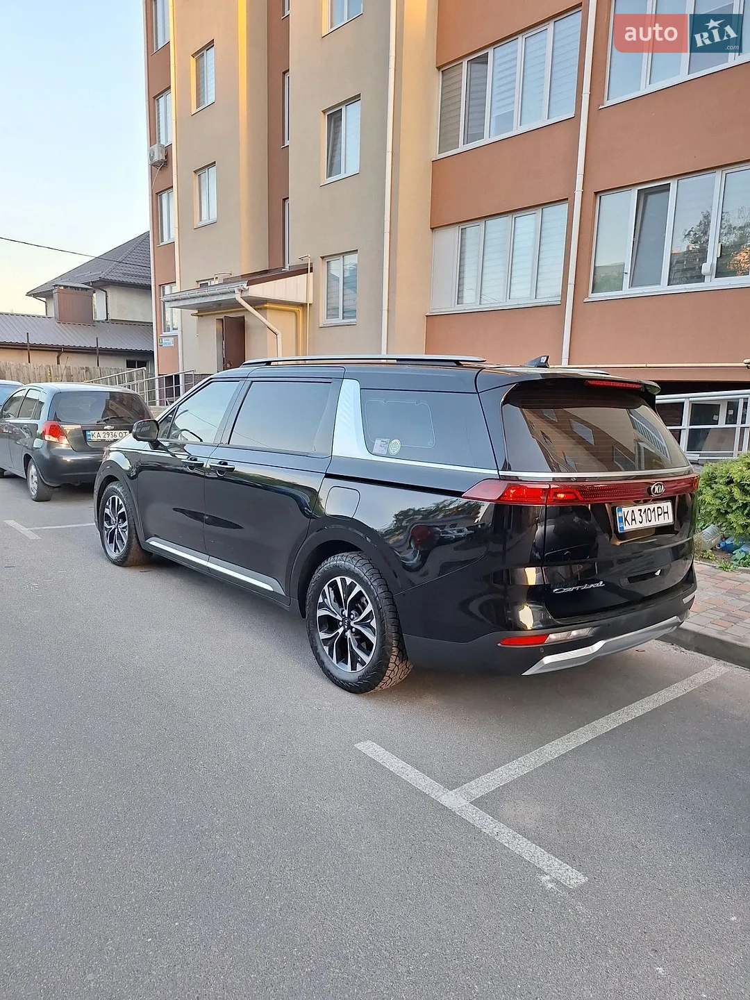 2020 Kia Carnival - мініатюра 18