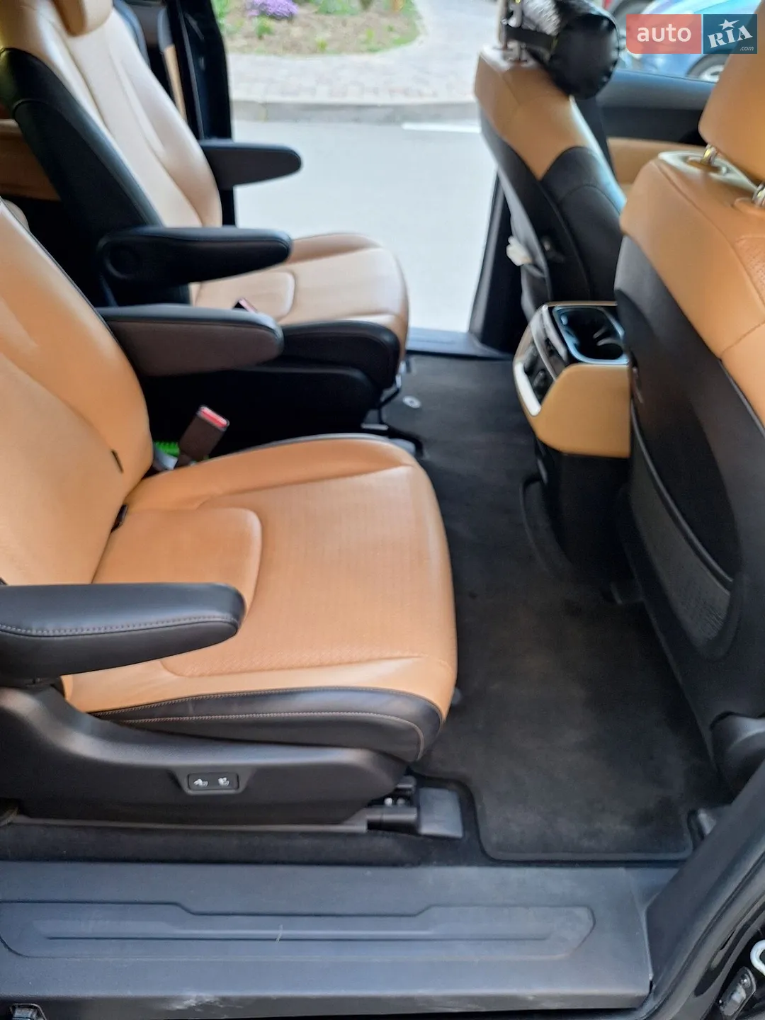2020 Kia Carnival - мініатюра 48