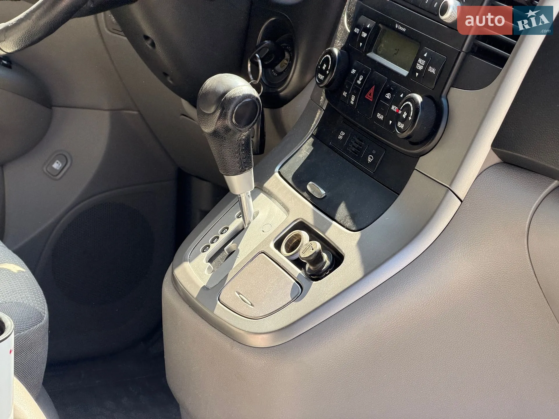 2012 Kia Carnival - мініатюра 35