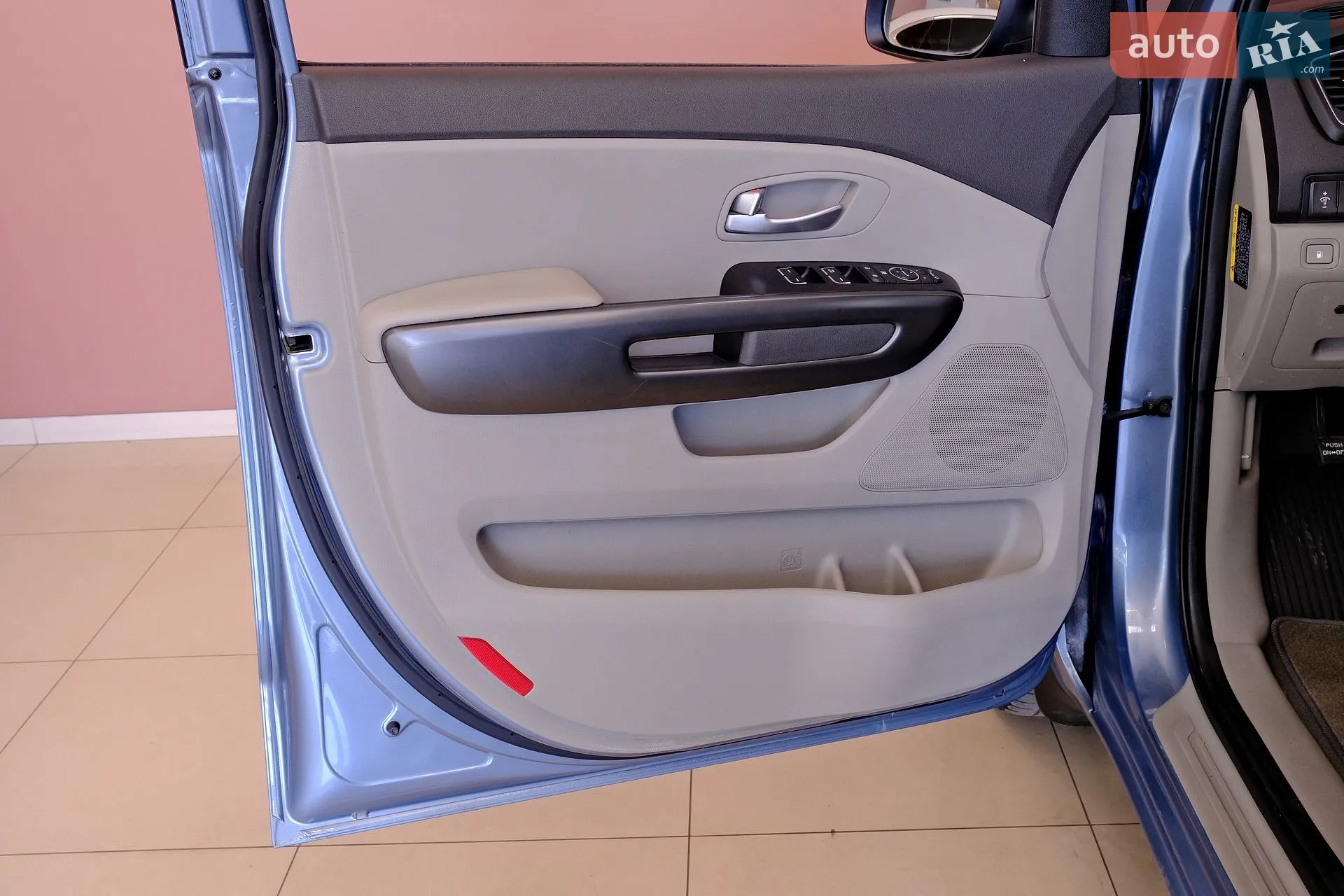 2014 Kia Carnival - мініатюра 28
