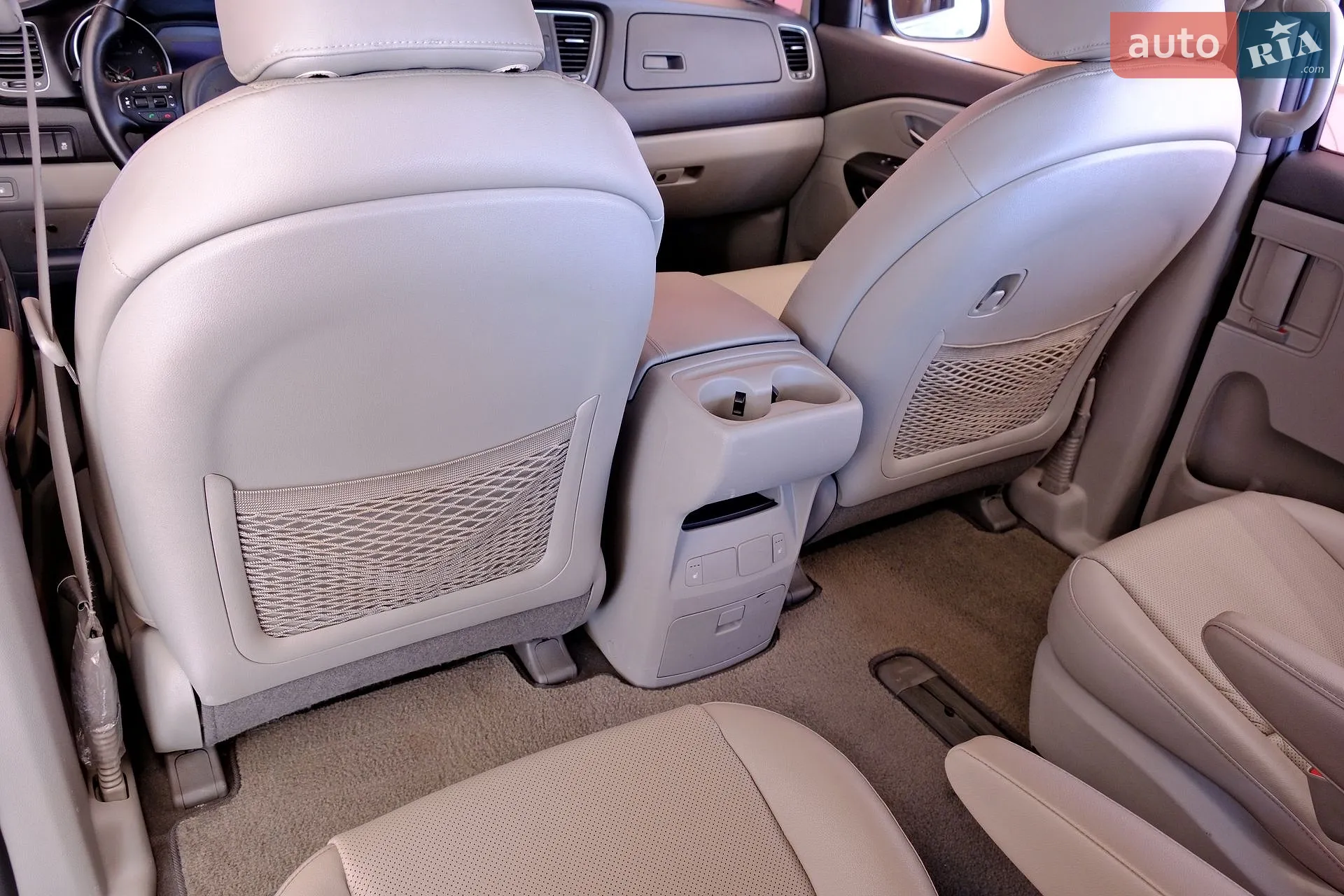 2014 Kia Carnival - мініатюра 34