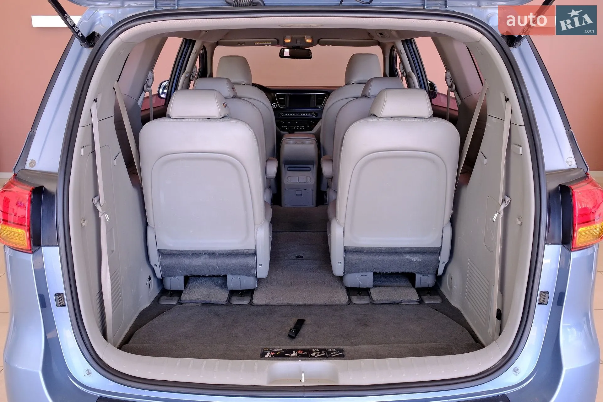 2014 Kia Carnival - мініатюра 46