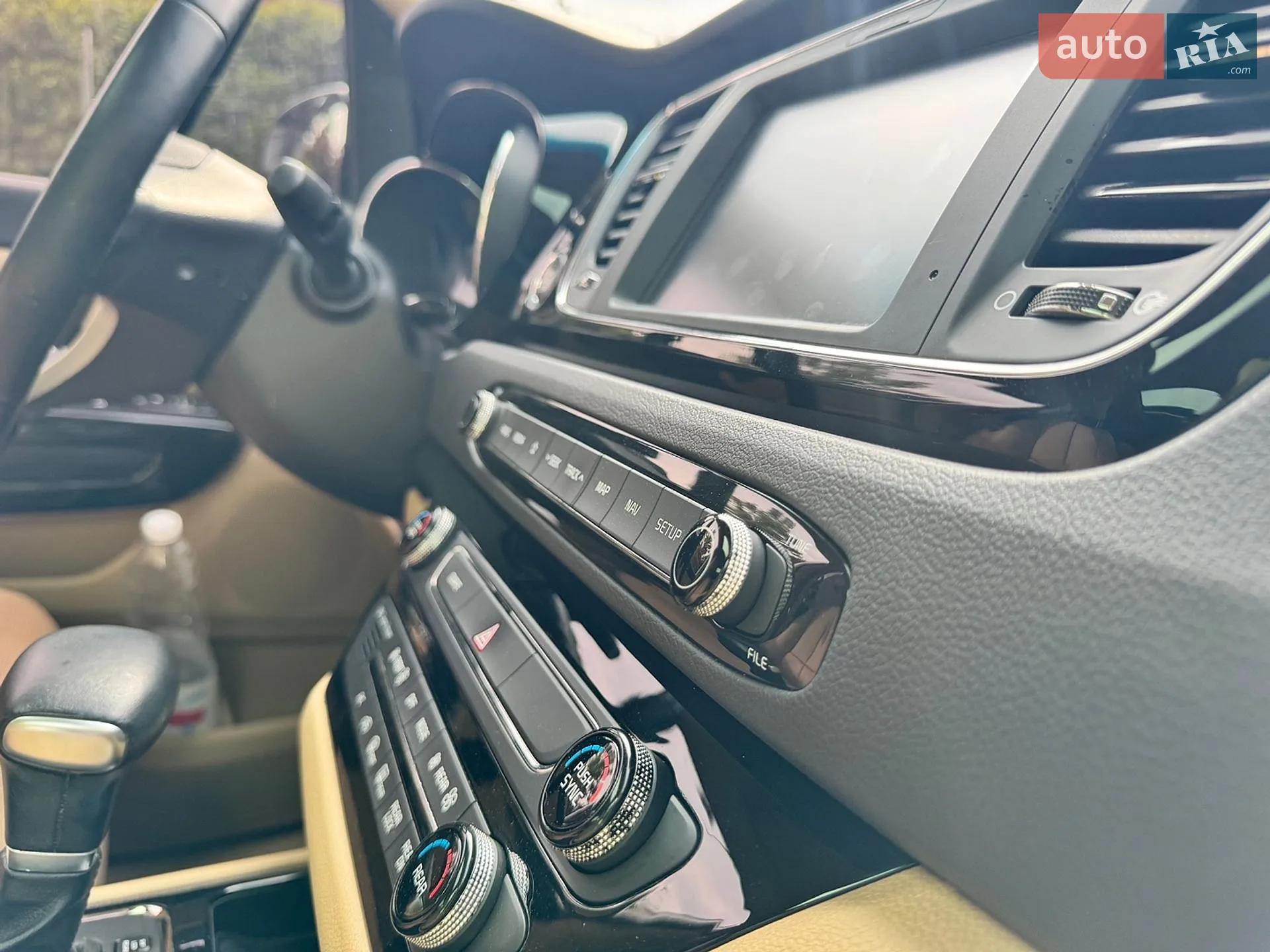 2018 Kia Carnival - мініатюра 16