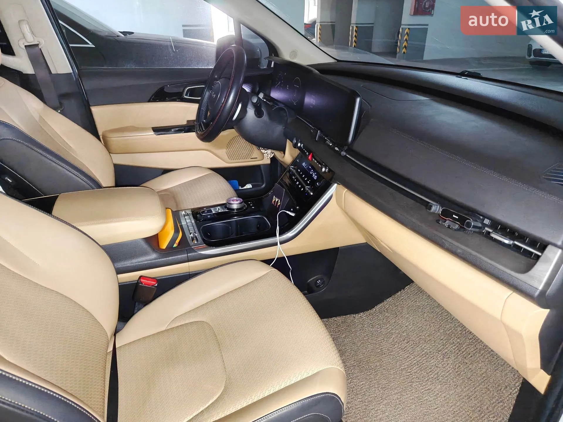 2022 Kia Carnival - мініатюра 17