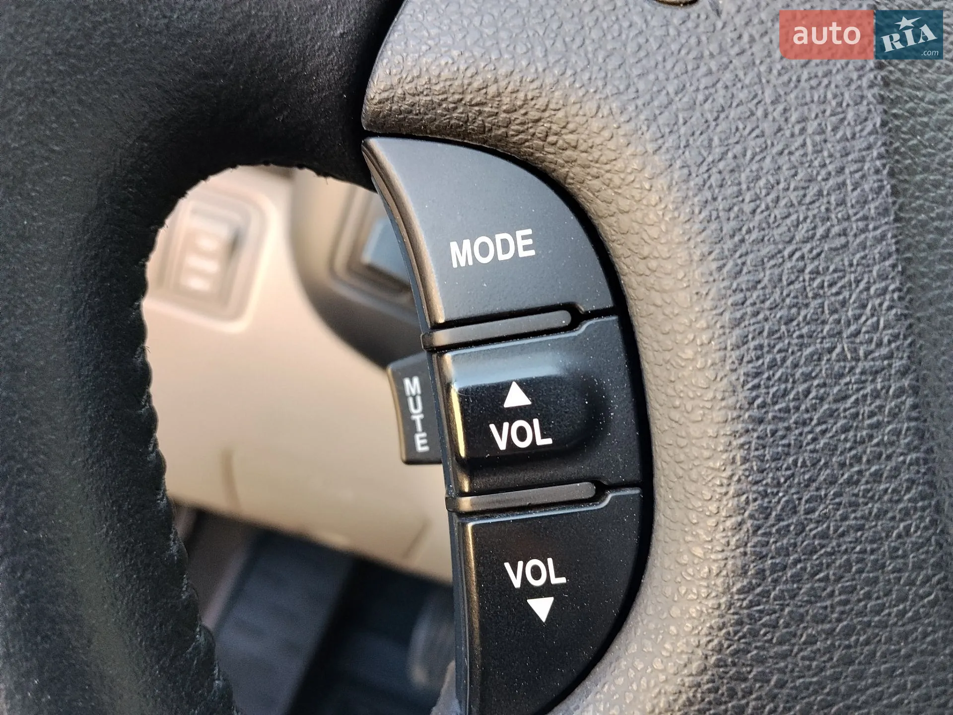 2012 Kia Carnival - мініатюра 29