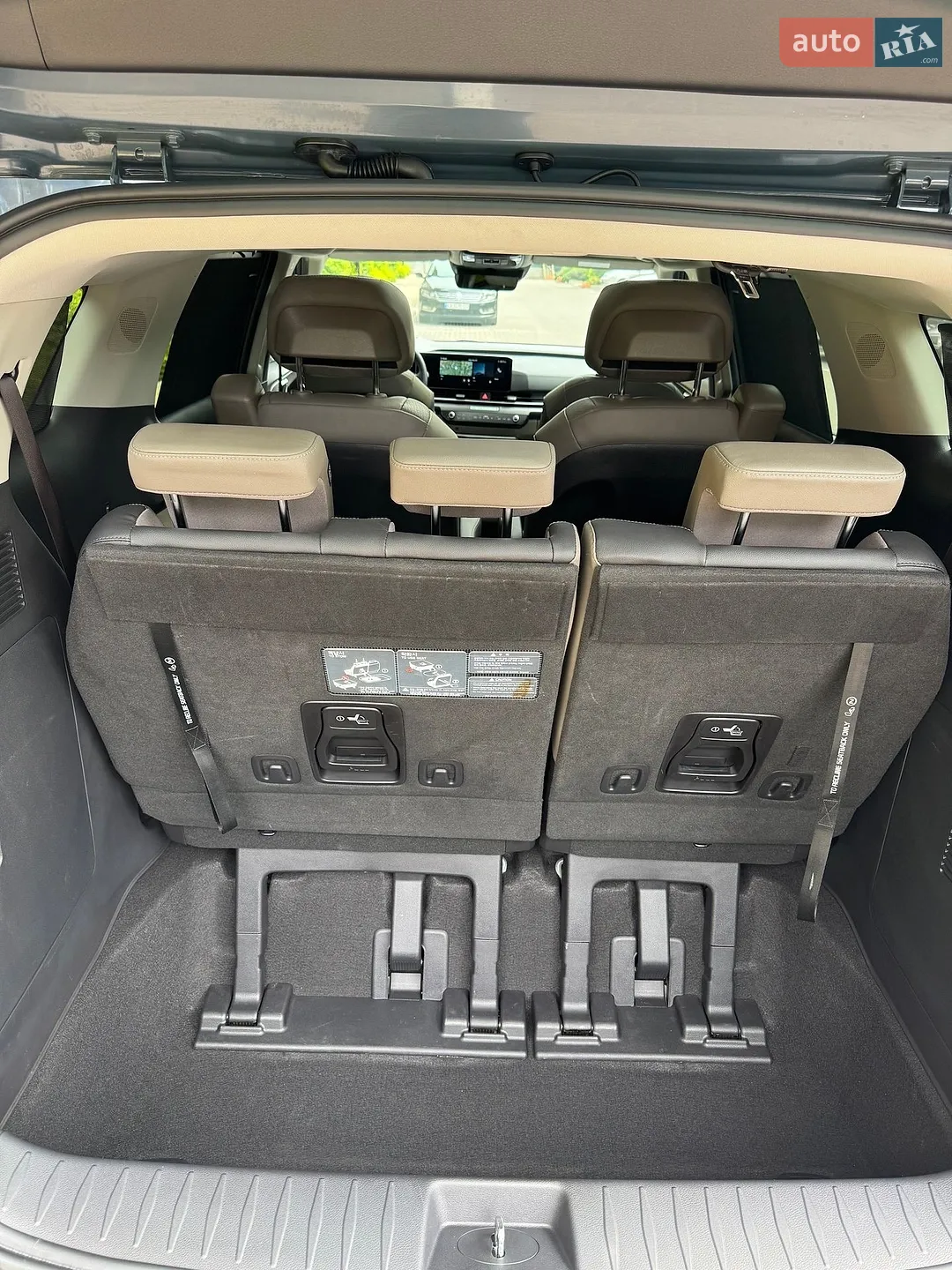 2024 Kia Carnival - мініатюра 45