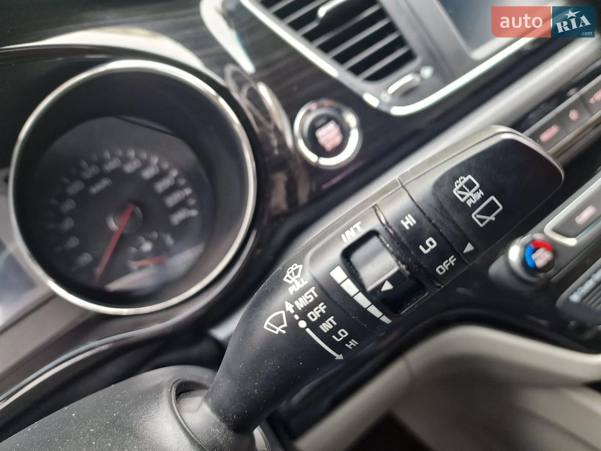 2018 Kia Carnival - мініатюра 47
