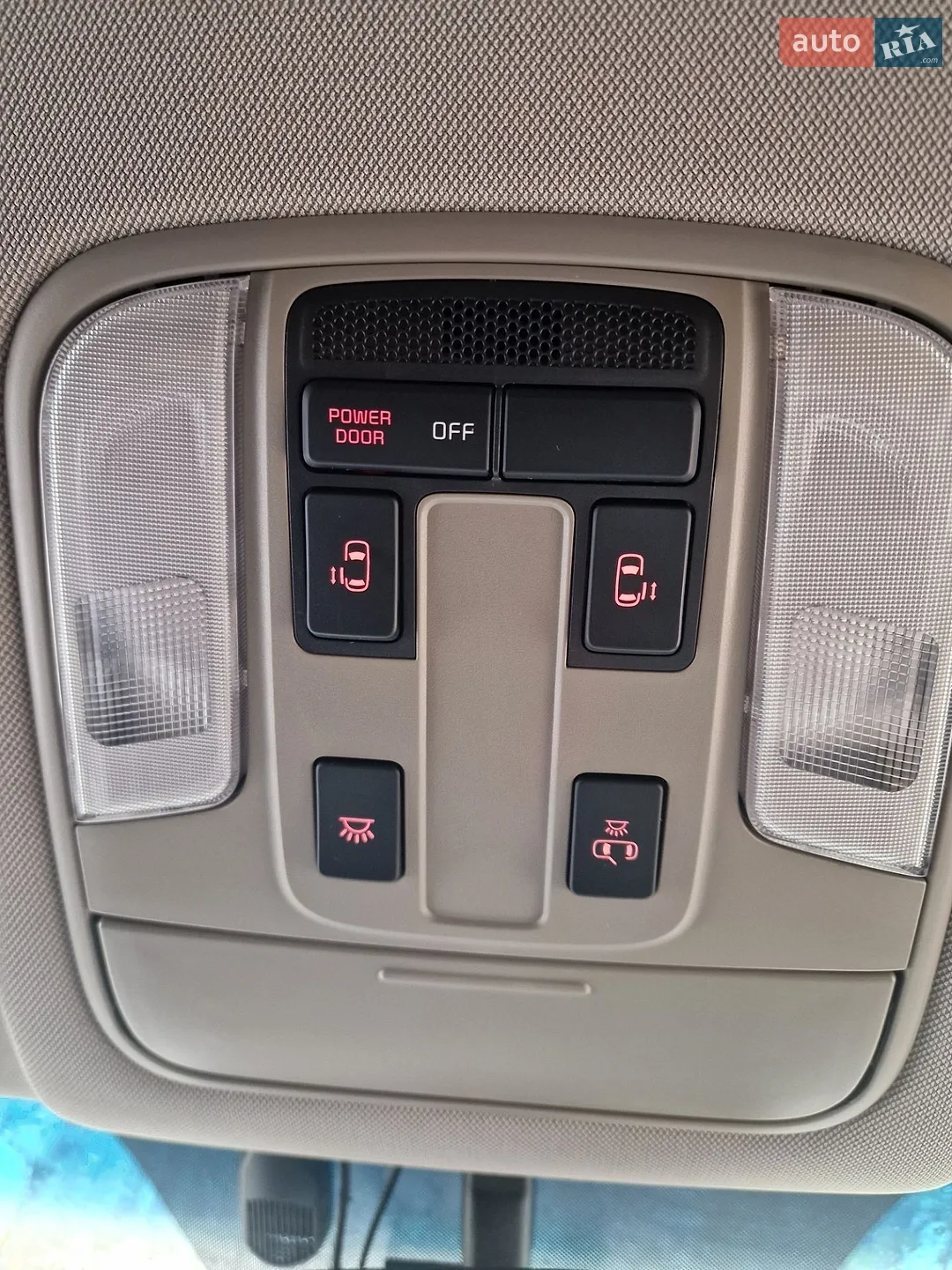 2018 Kia Carnival - мініатюра 51