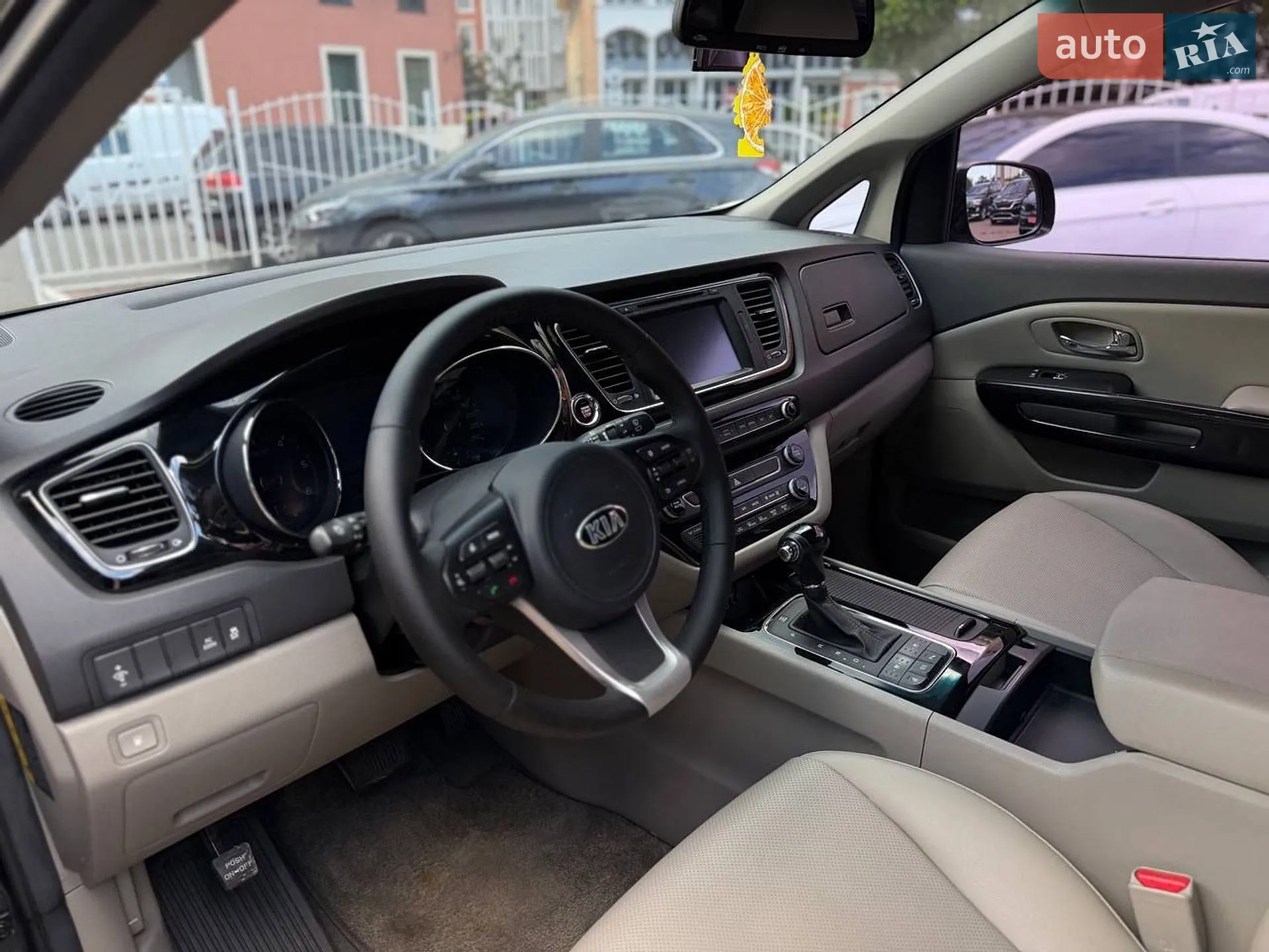 2016 Kia Carnival - мініатюра 9