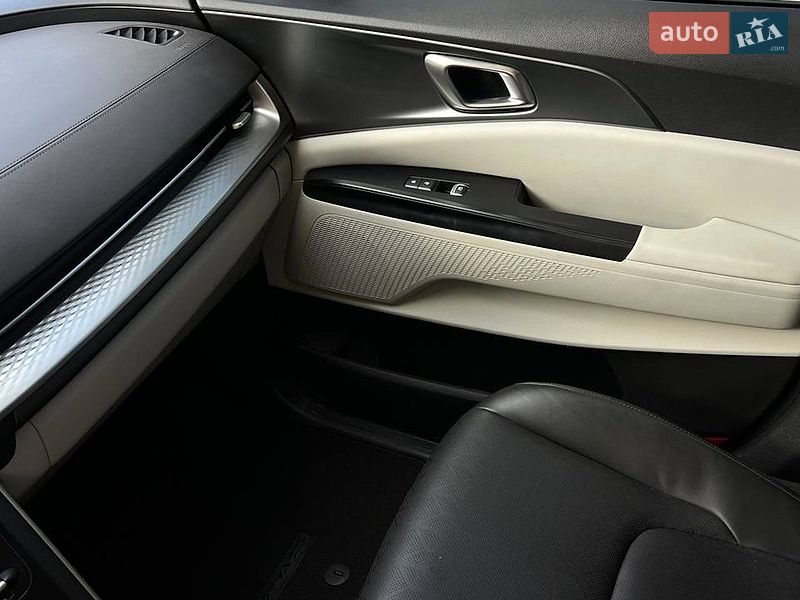 Минивэн Kia Carnival 2023 в Львове фото 10 Минивэн Kia Carnival 2023 в Львове