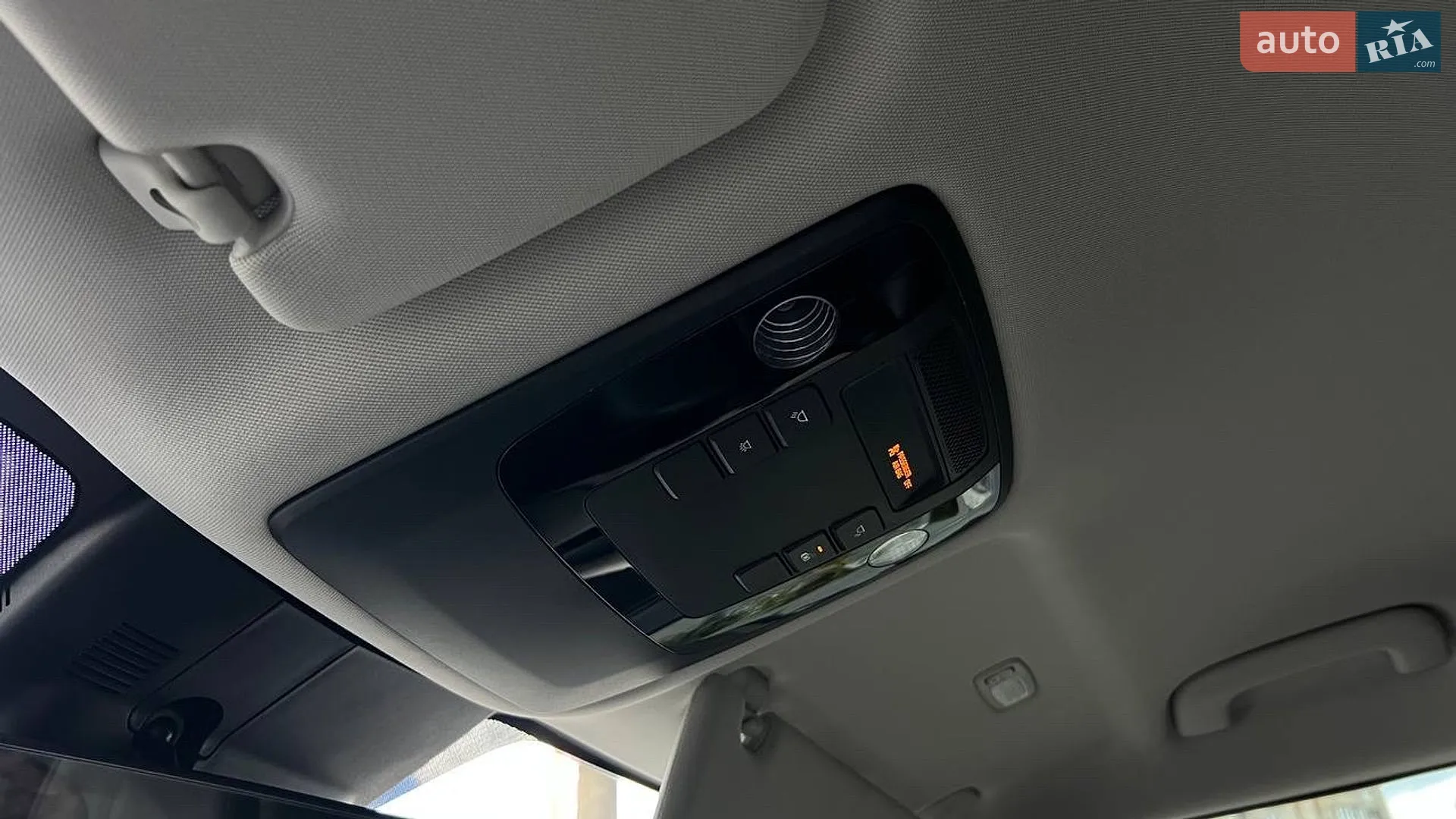 2023 Kia Carnival - мініатюра 14