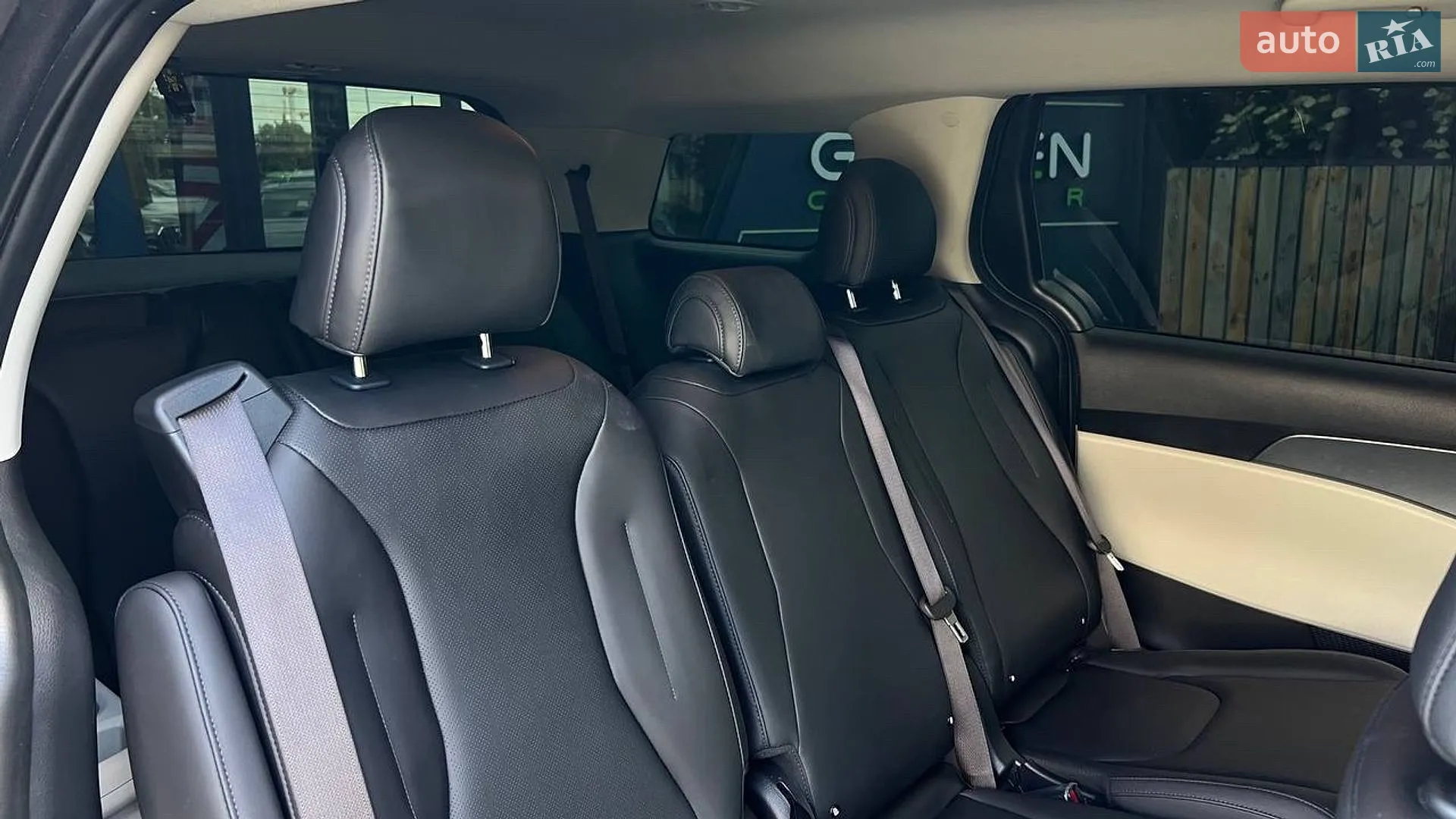 2023 Kia Carnival - мініатюра 28