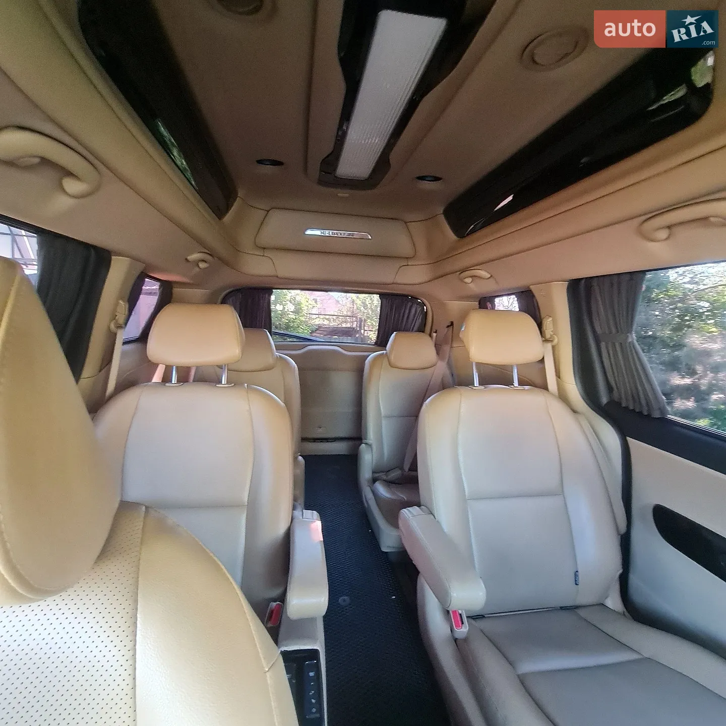 2014 Kia Carnival - мініатюра 7