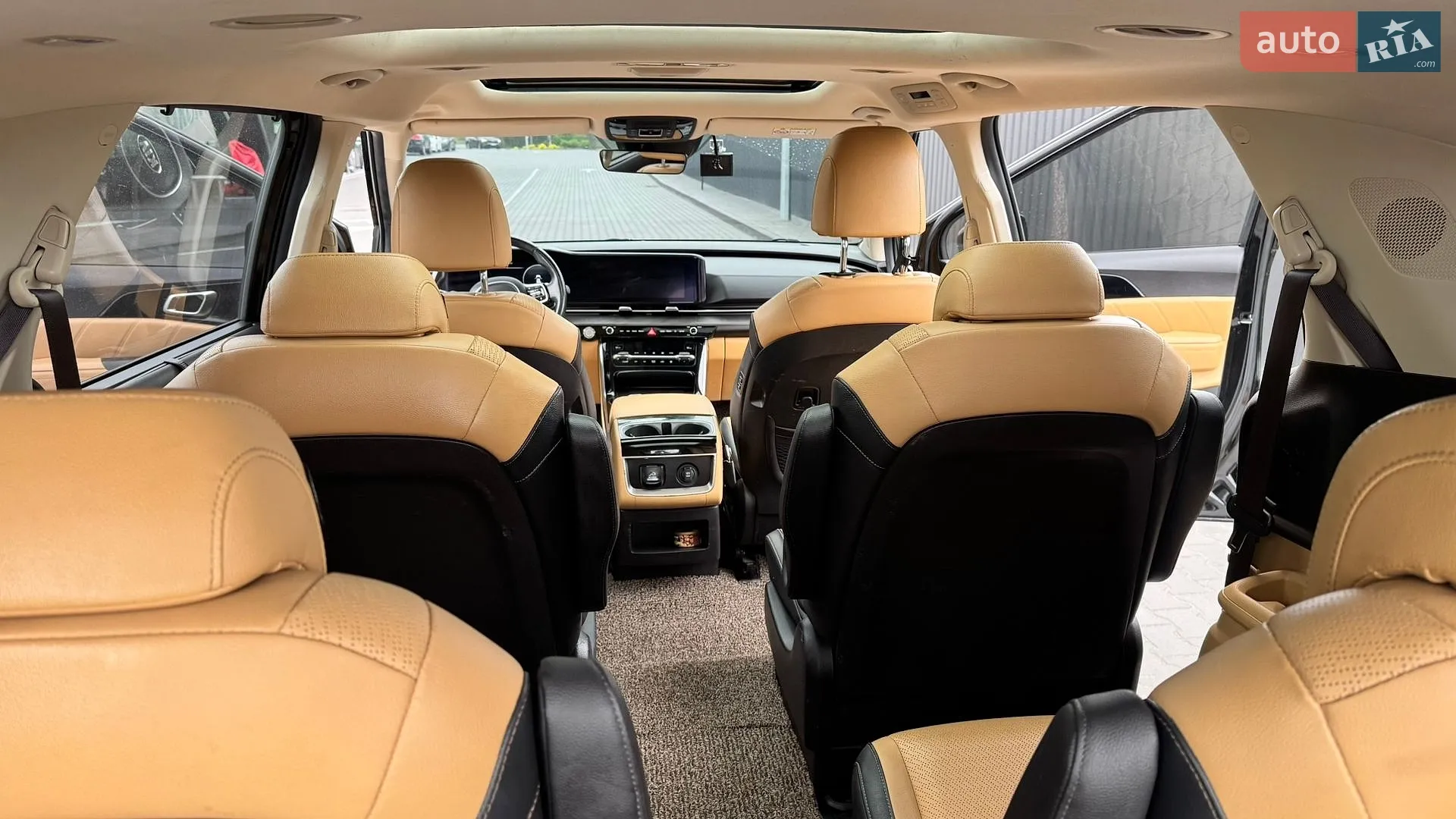2020 Kia Carnival - мініатюра 9