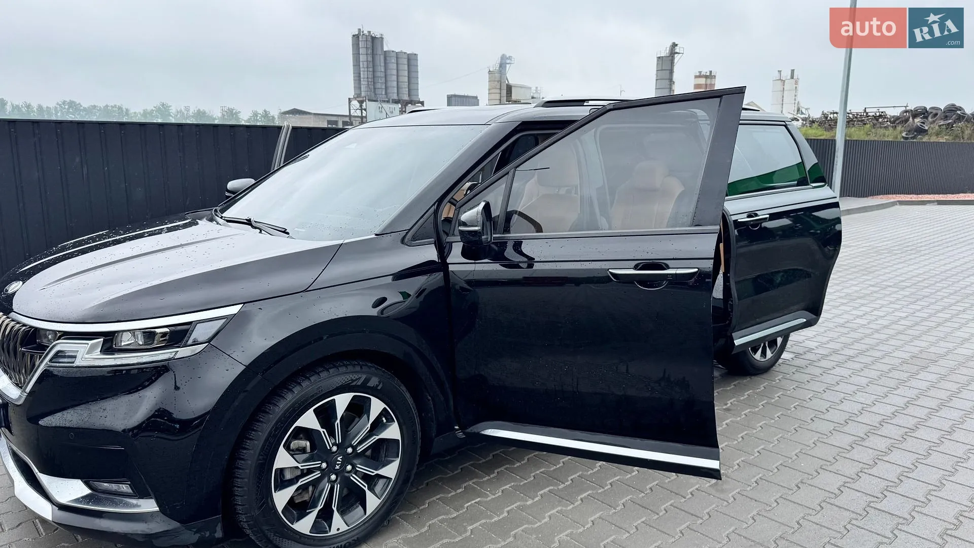 2020 Kia Carnival - мініатюра 14