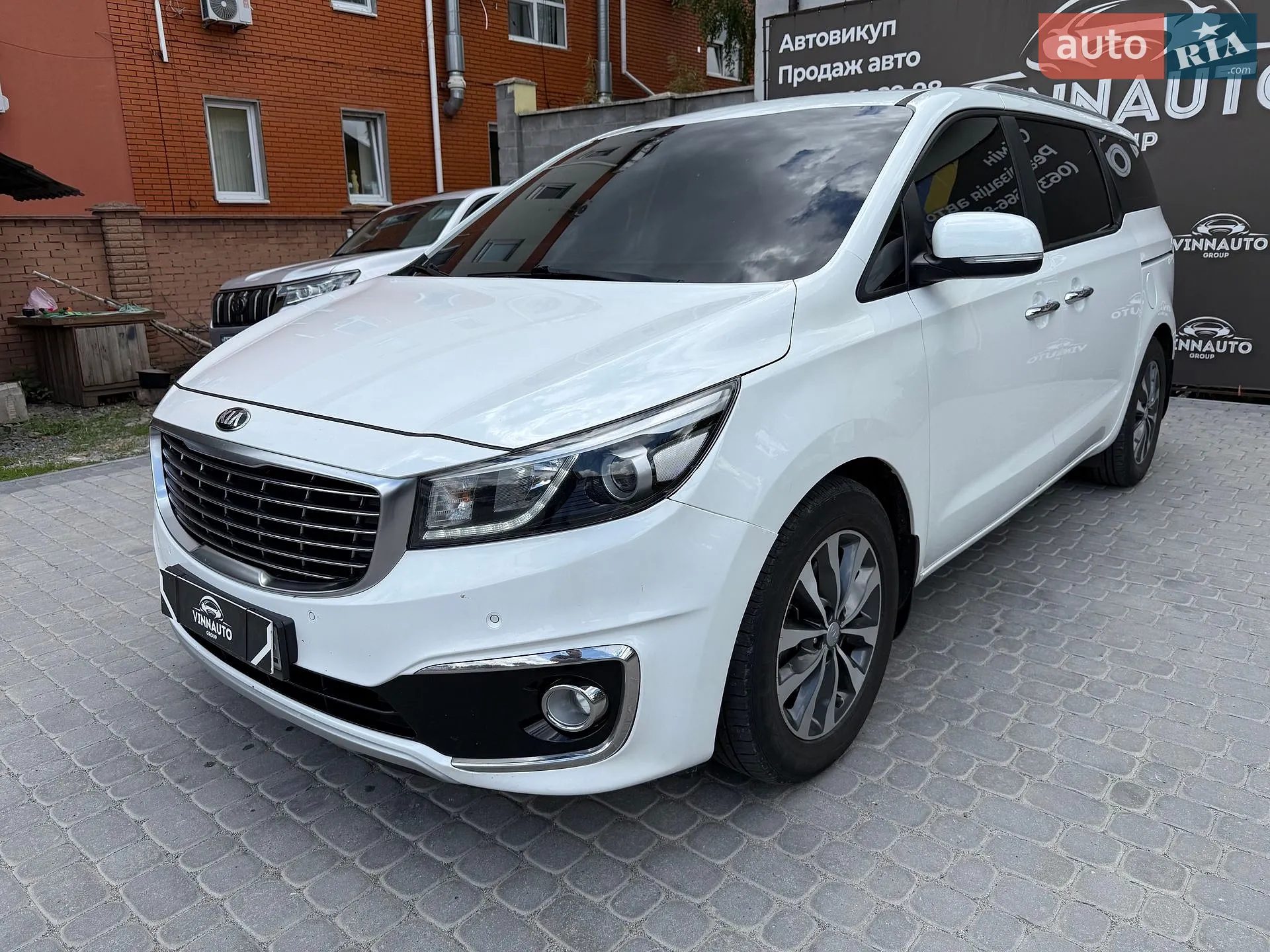 2017 Kia Carnival - мініатюра 19
