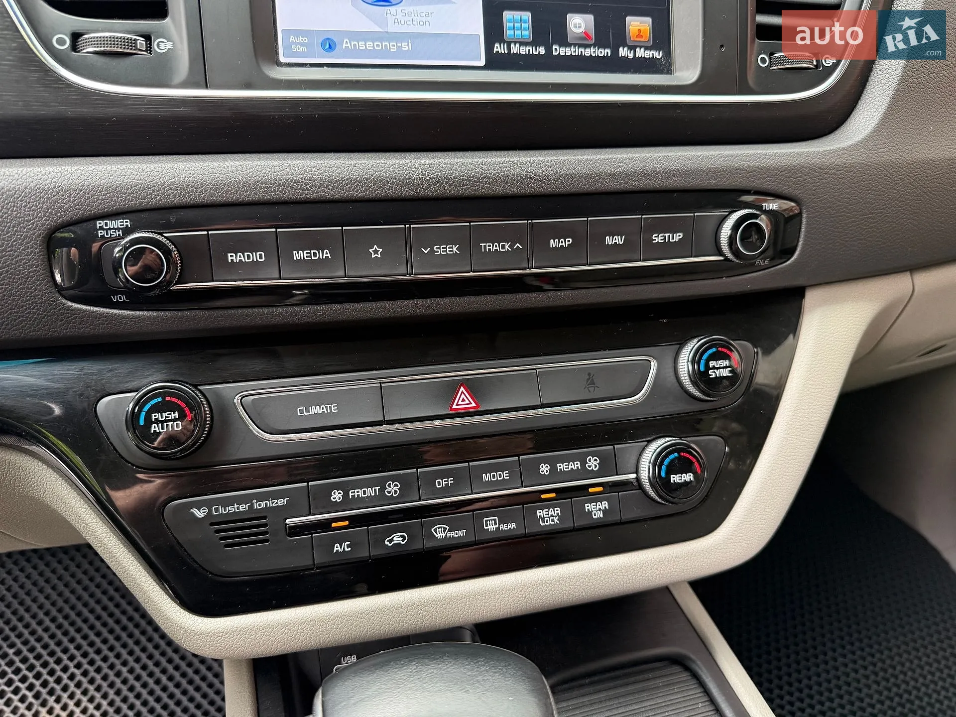 2017 Kia Carnival - мініатюра 69