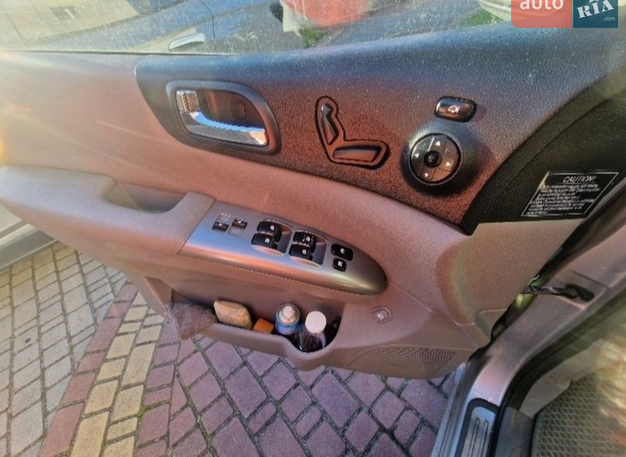 2011 Kia Carnival - мініатюра 14