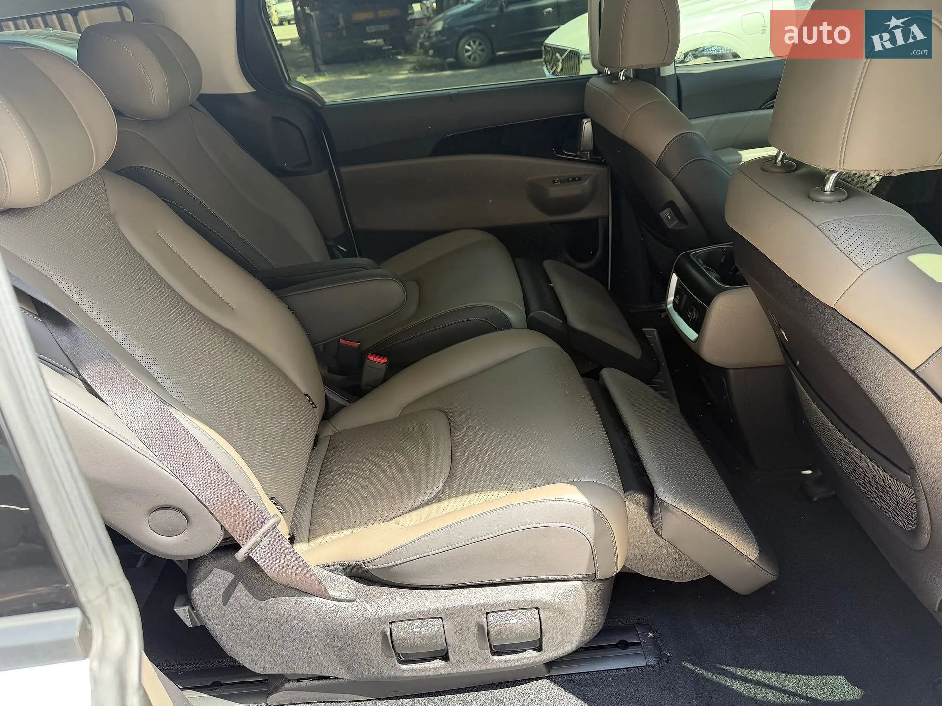 2024 Kia Carnival - мініатюра 6