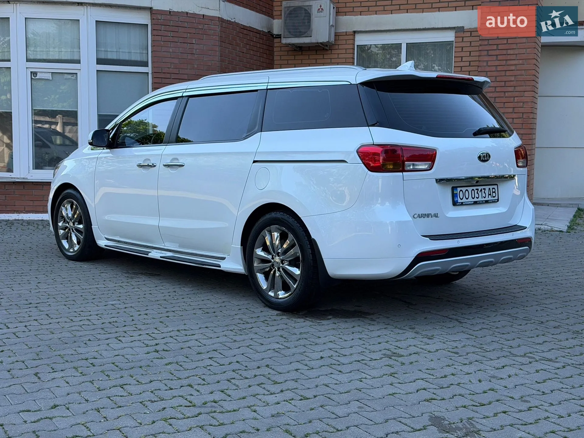 2015 Kia Carnival - мініатюра 7