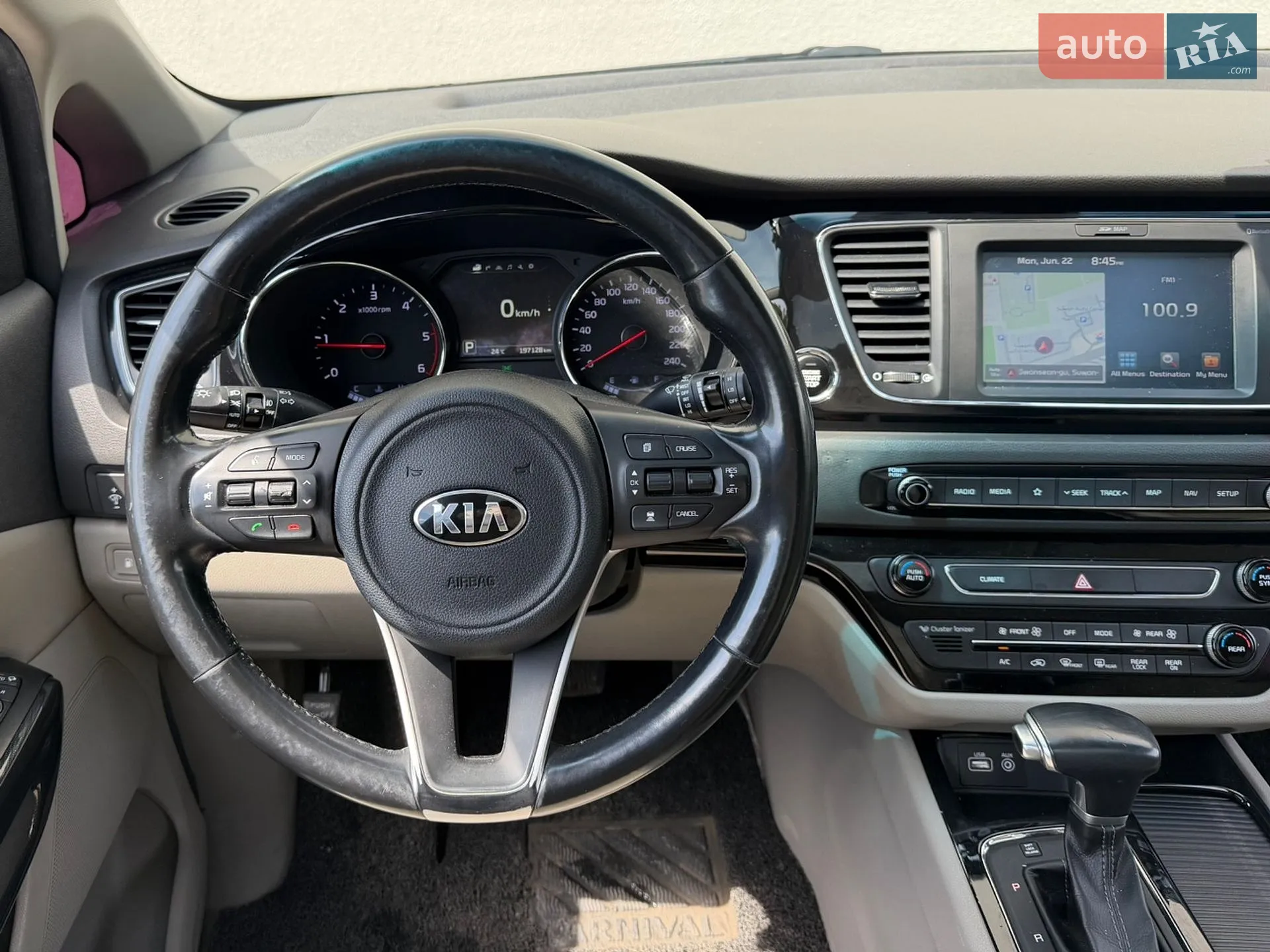 2017 Kia Carnival - мініатюра 27