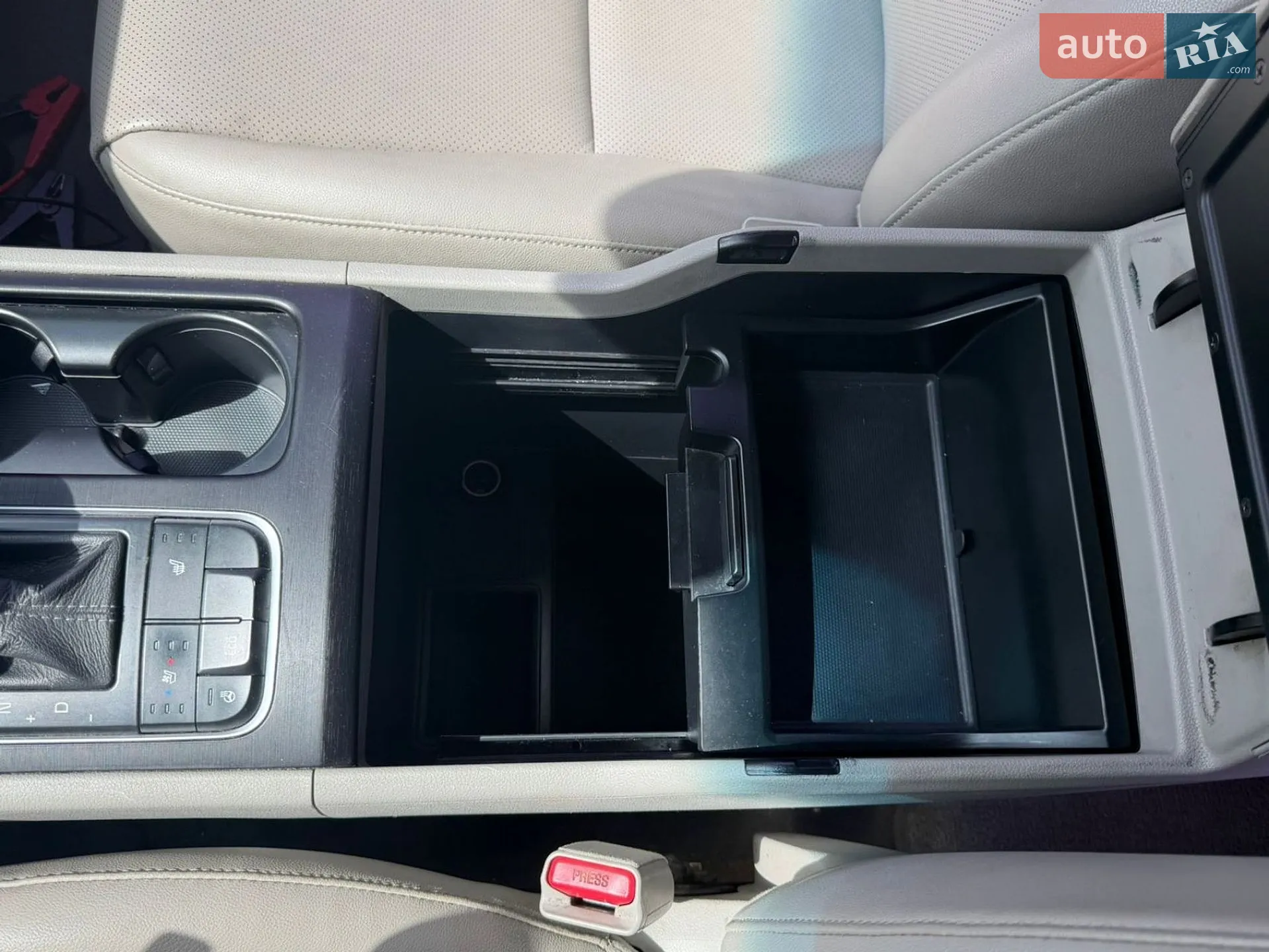 2015 Kia Carnival - мініатюра 13