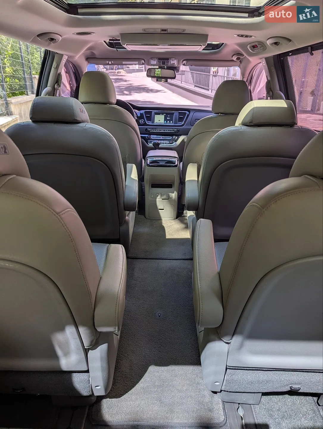 2015 Kia Carnival - мініатюра 38