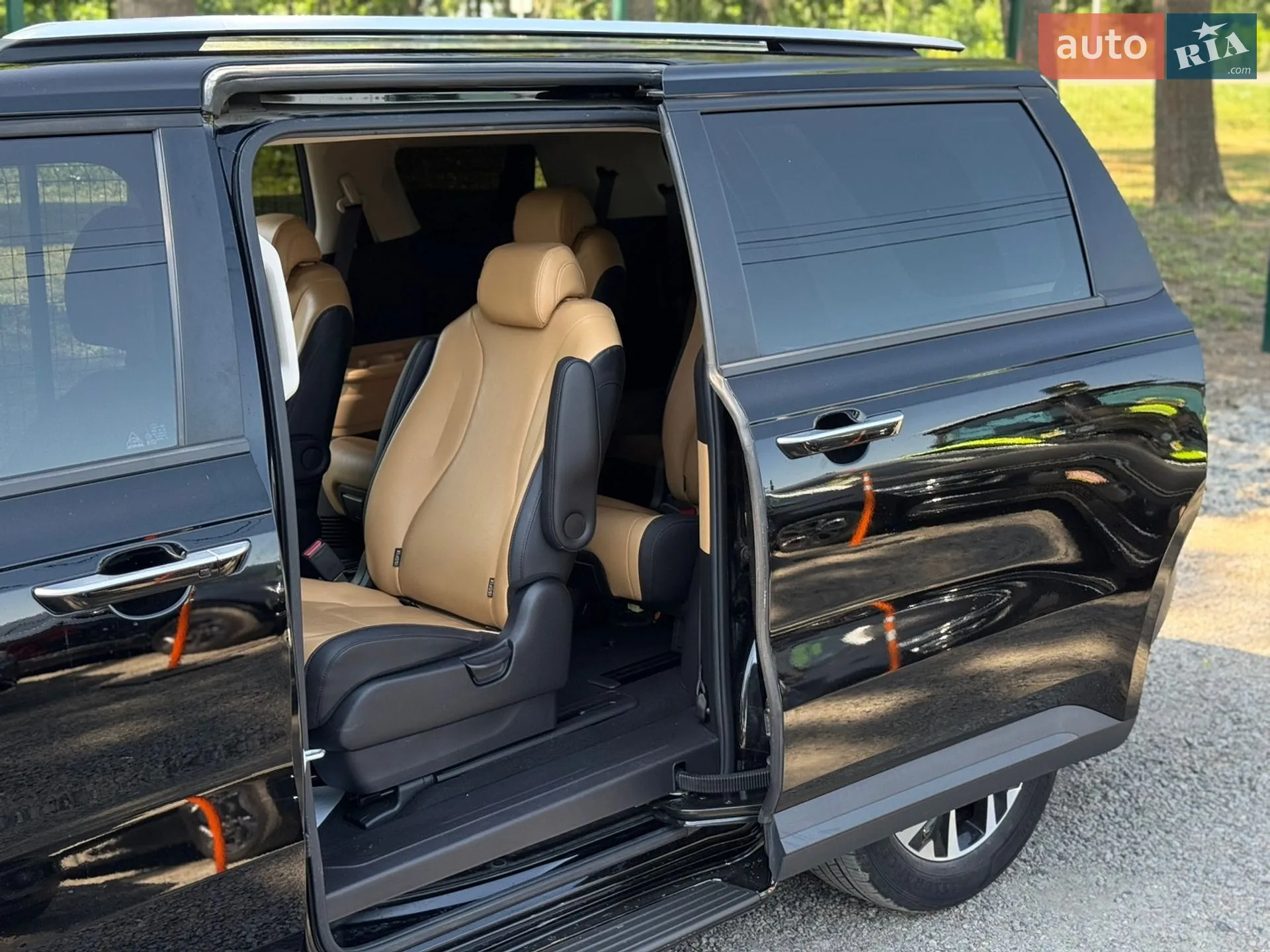 2021 Kia Carnival - мініатюра 21