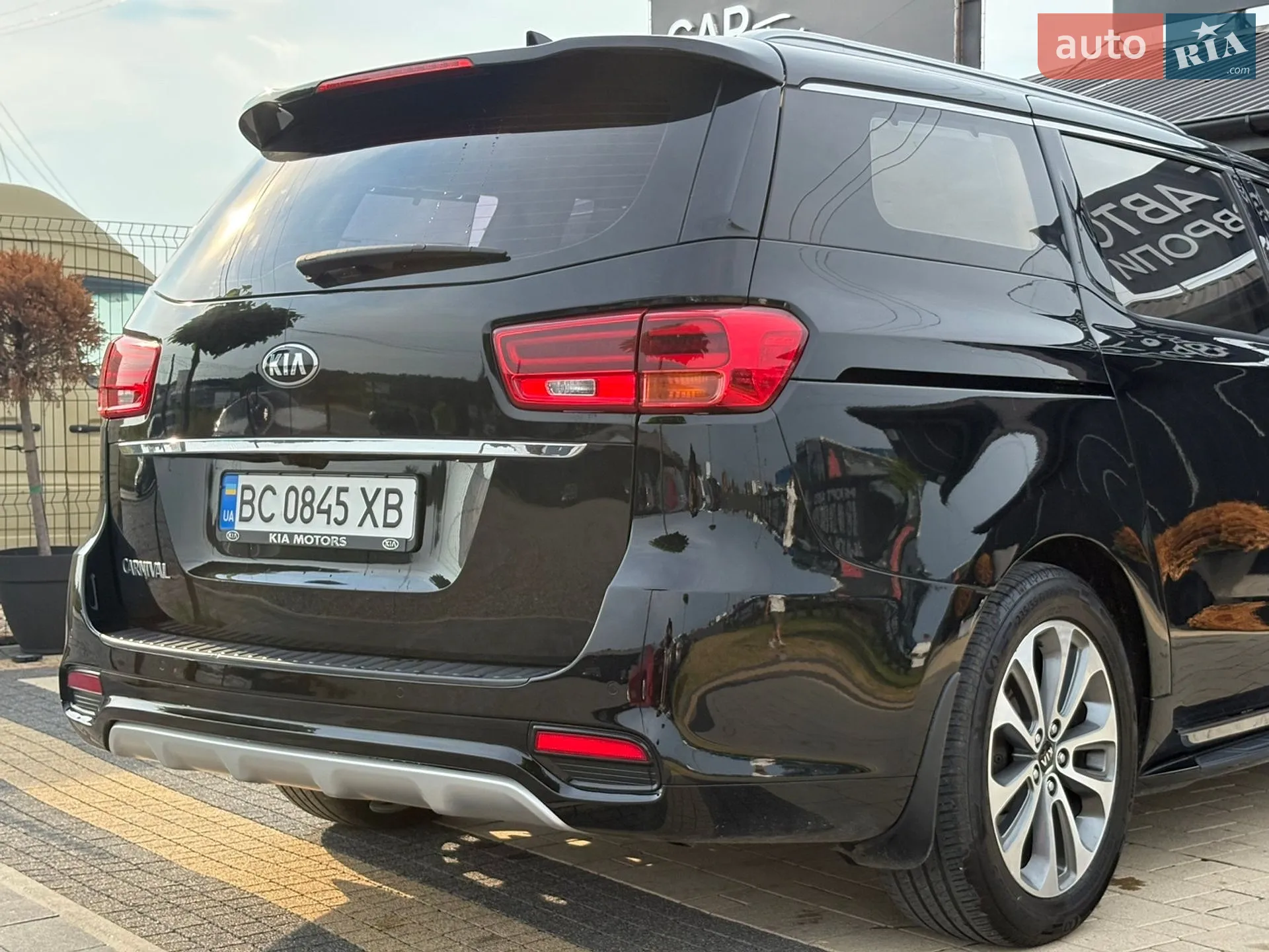 2019 Kia Carnival - мініатюра 9