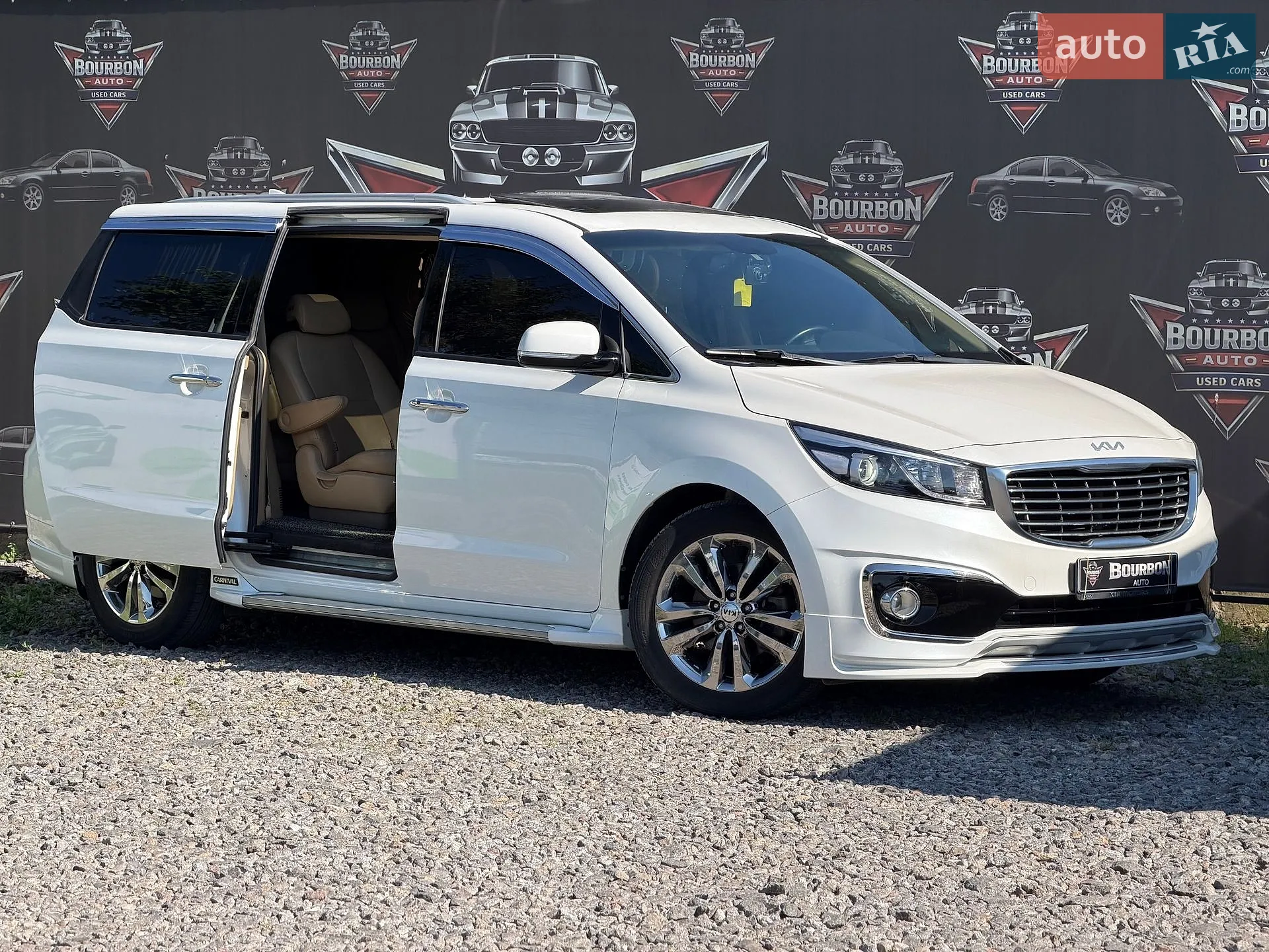 2014 Kia Carnival - мініатюра 5