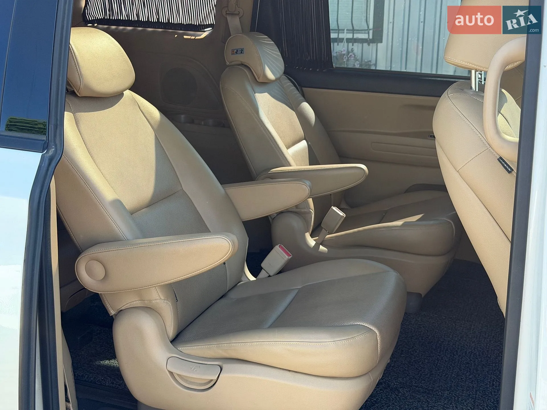 2014 Kia Carnival - мініатюра 30