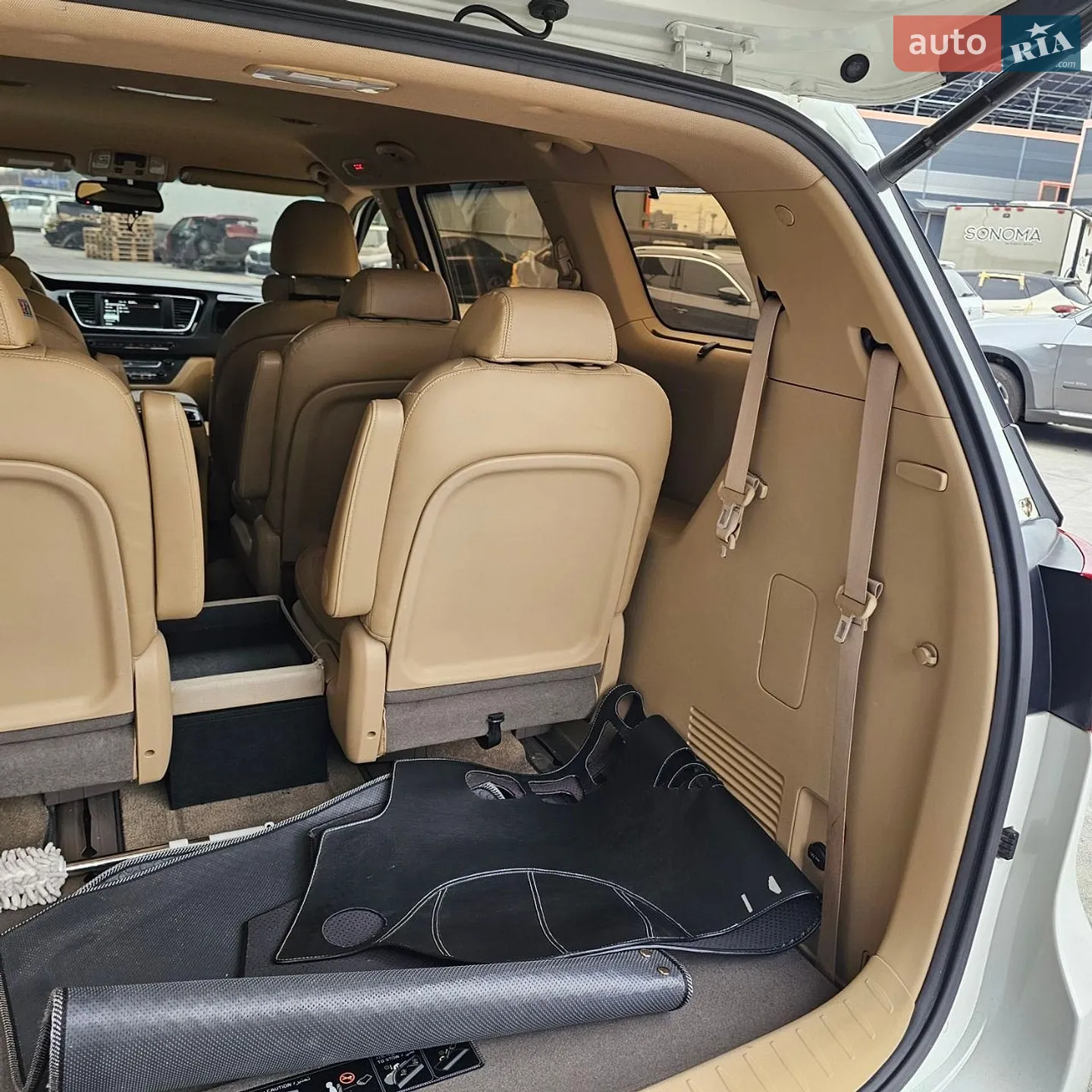 2017 Kia Carnival - мініатюра 20