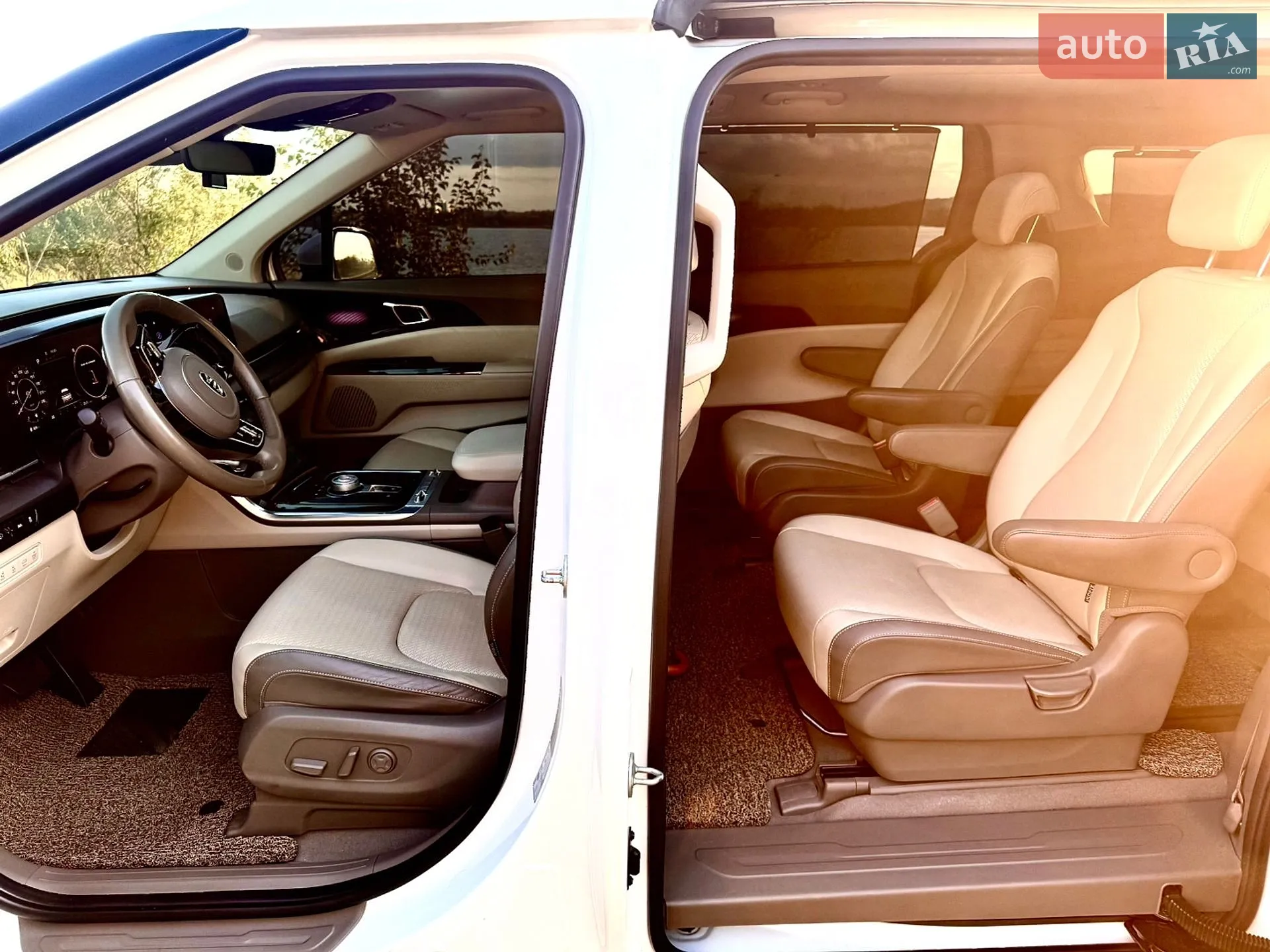 2021 Kia Carnival - мініатюра 16