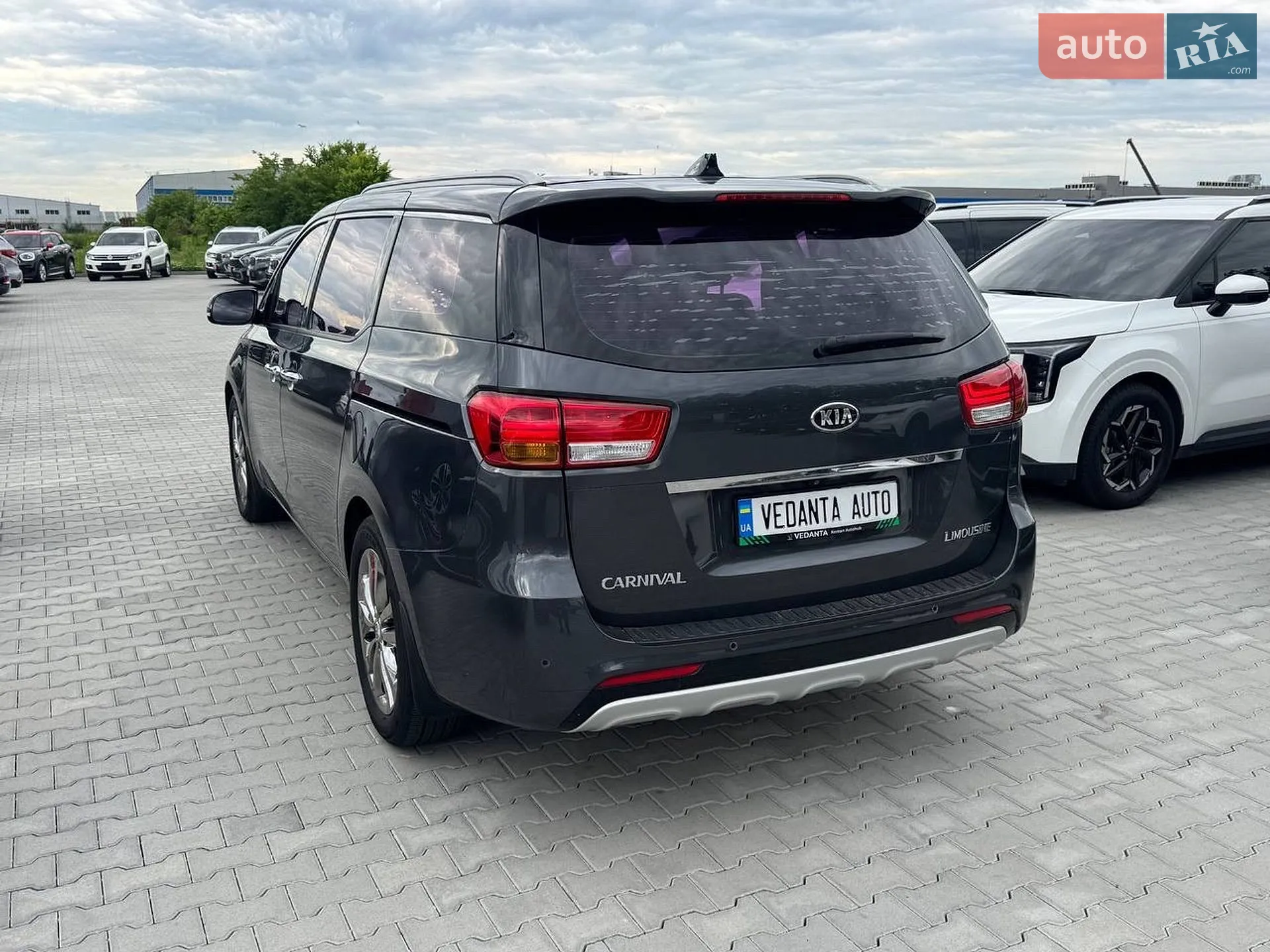 2016 Kia Carnival - мініатюра 7